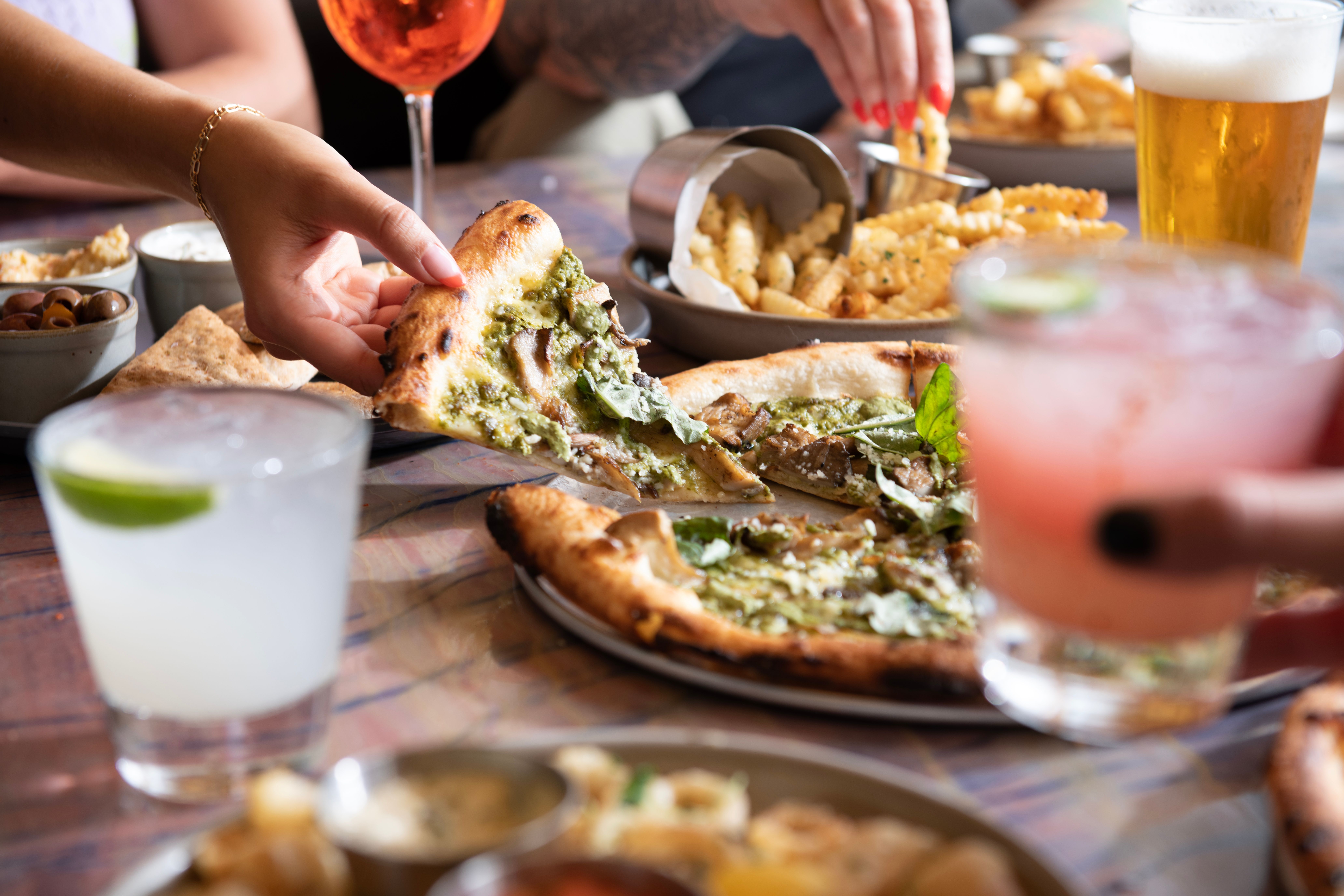 wood-fired-neapolitian-style-pizza-and-cocktails-from-the-bungalow-long-beach