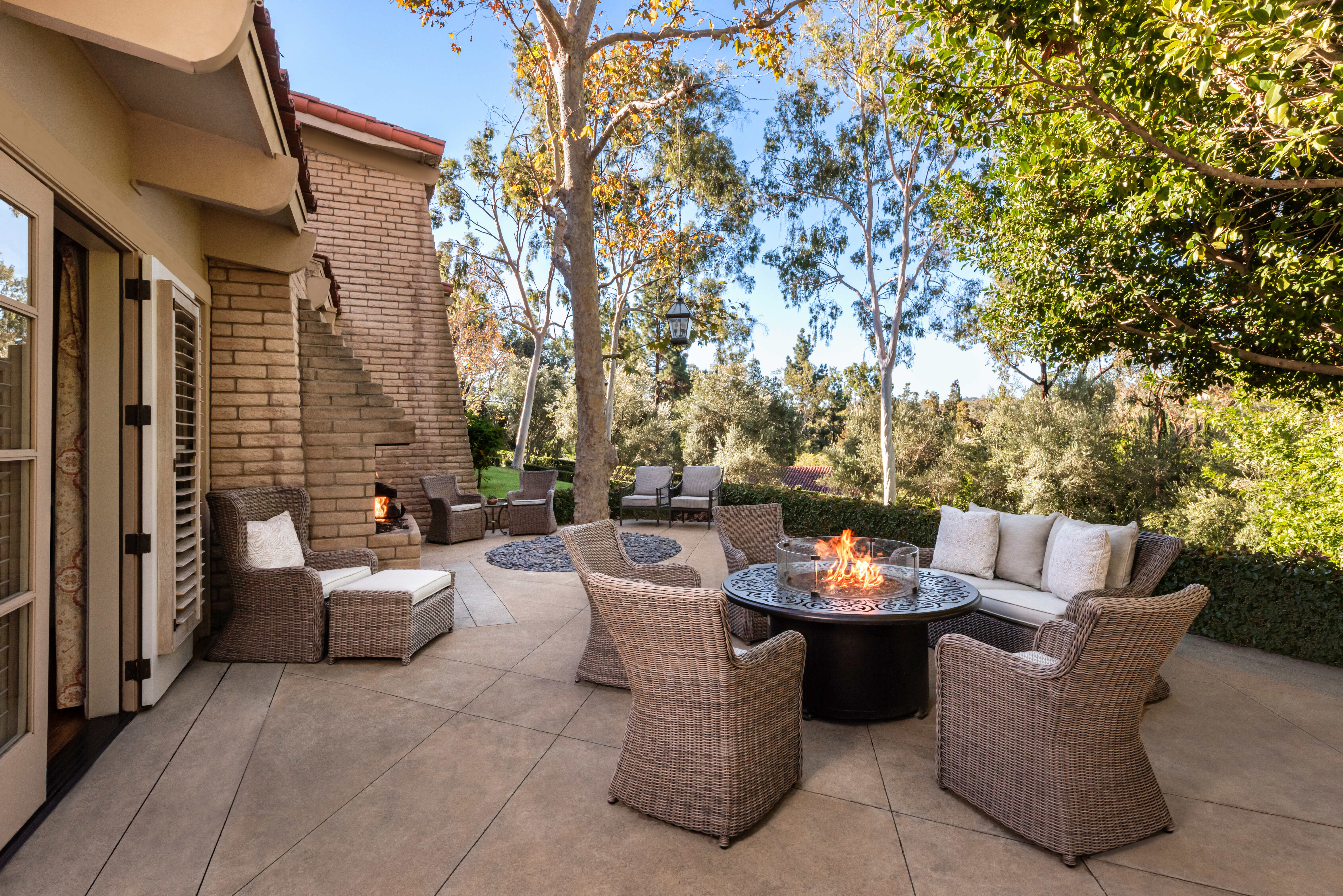 refreshed-patios-at-rancho-bernardo-inn