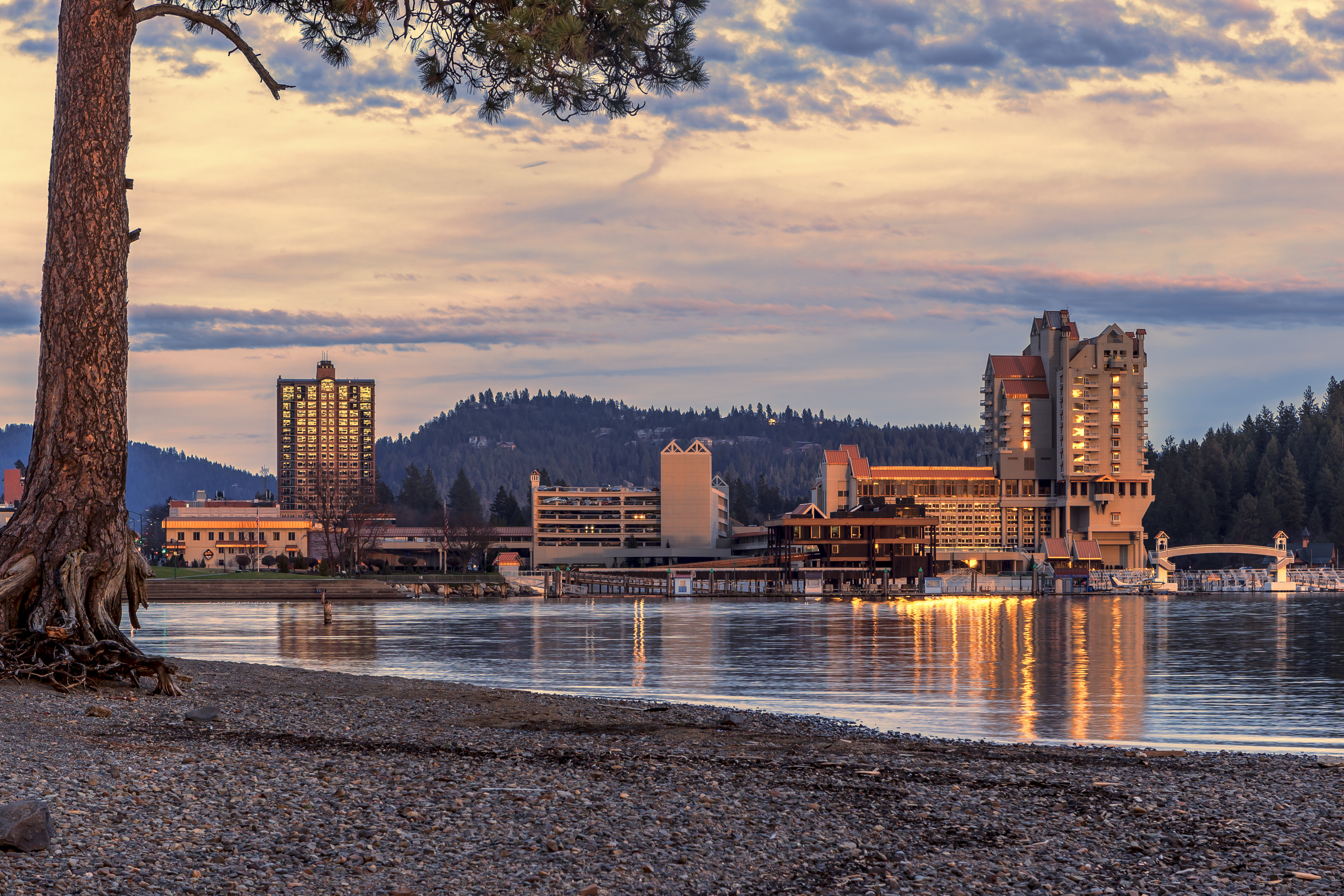 downtown-coeur-dalene-late-in-day