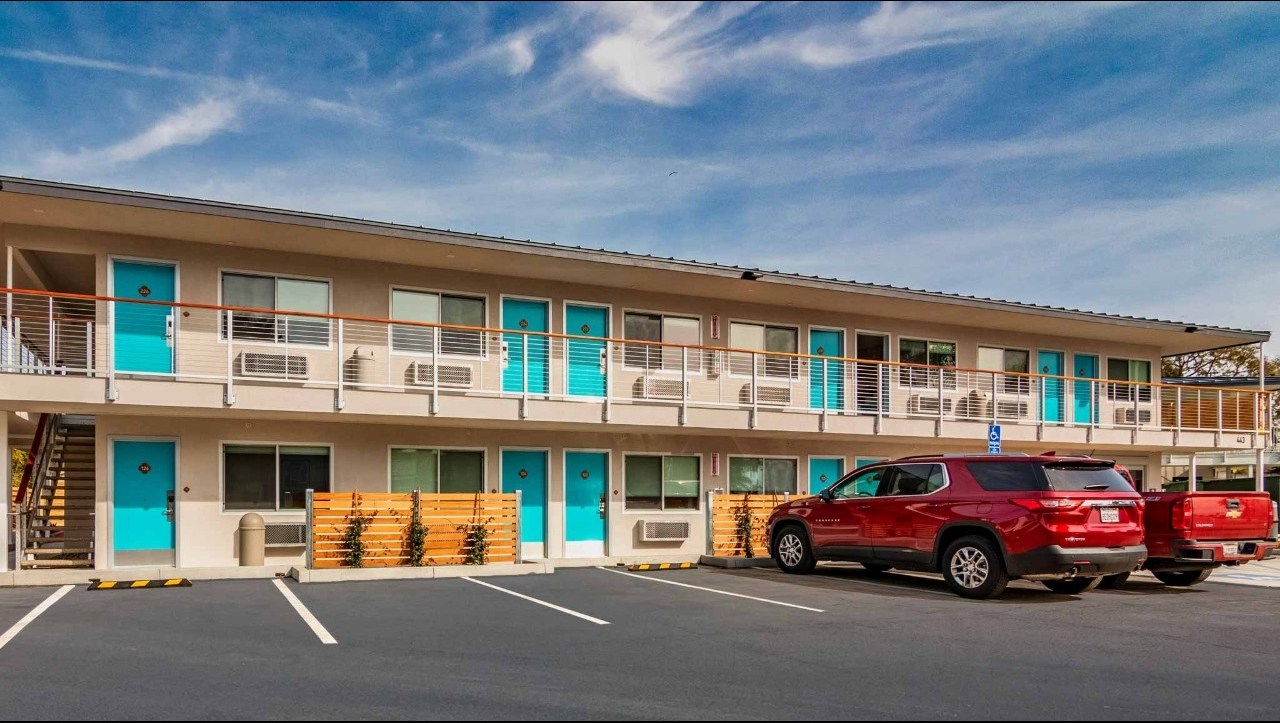 sb-exterior-4