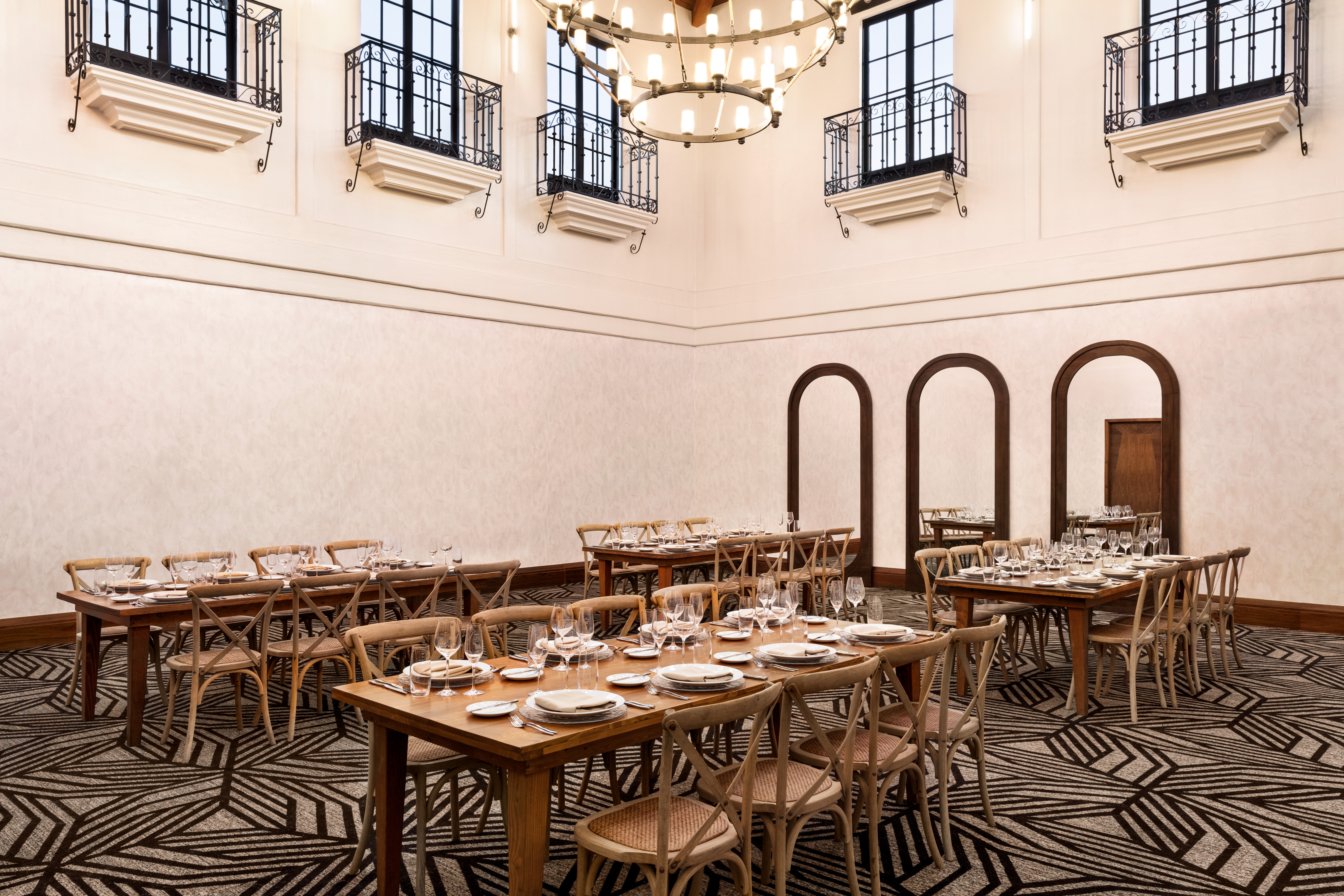 sbazd_constellation_ballroom_01