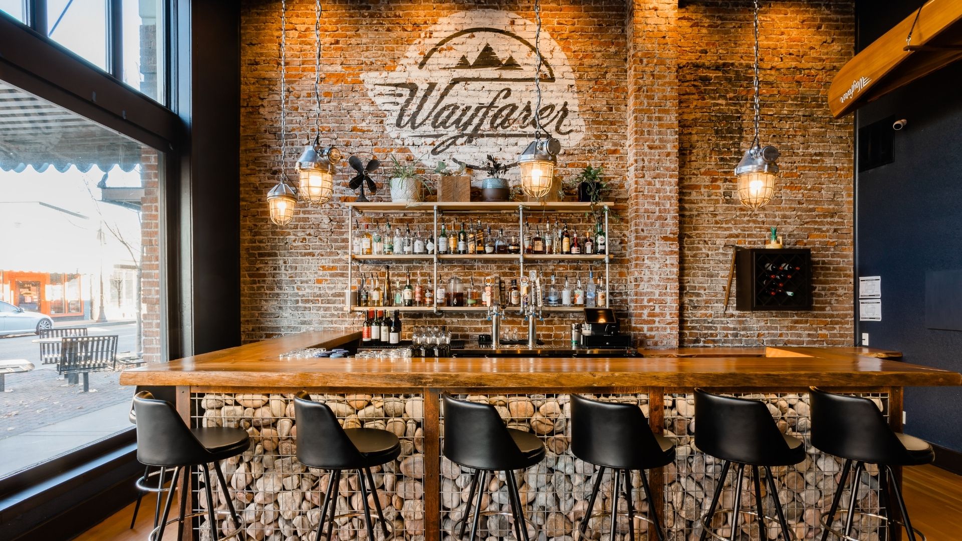 scp-redmond-wayfarer-club-bar