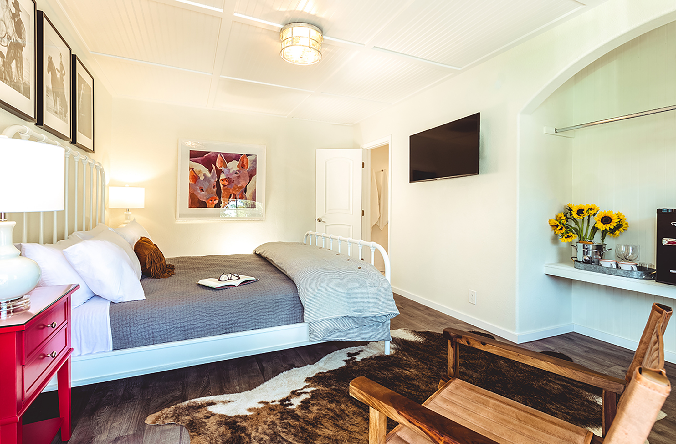 stables_cal_king_room
