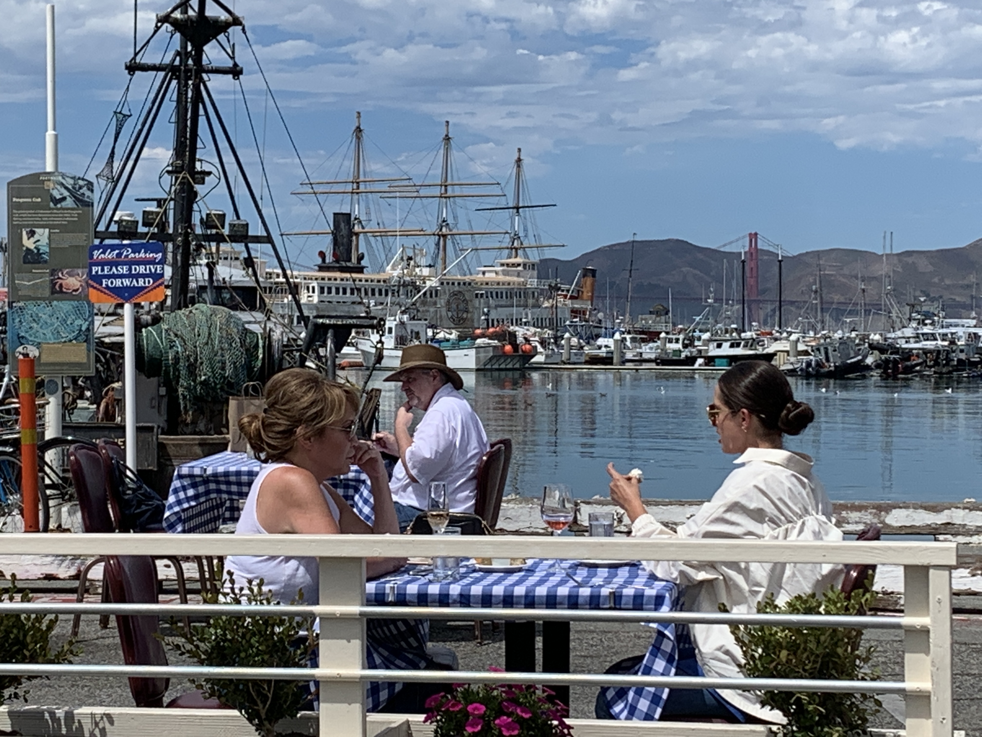 scomas-patio-courtesy-of-the-restaurant