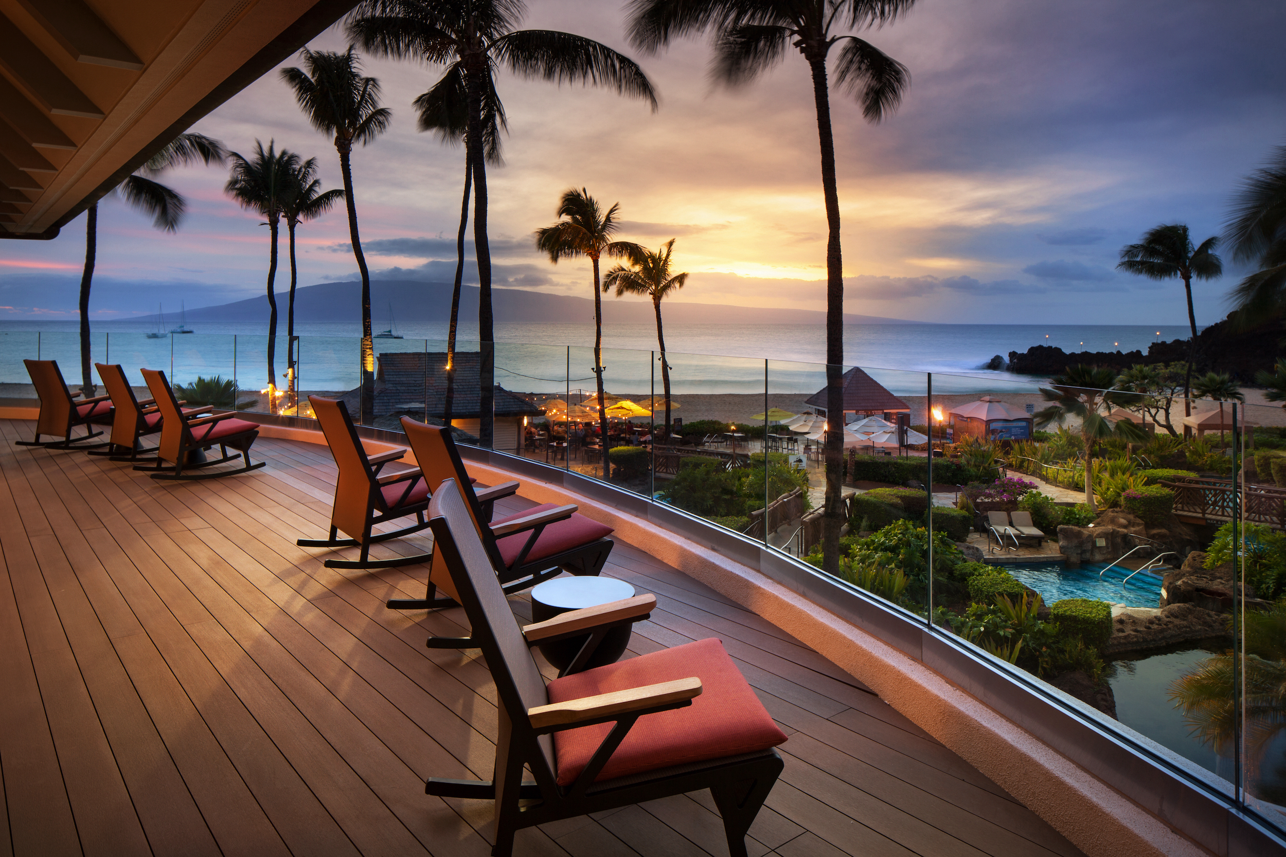 sheraton-maui-lobby-lanai