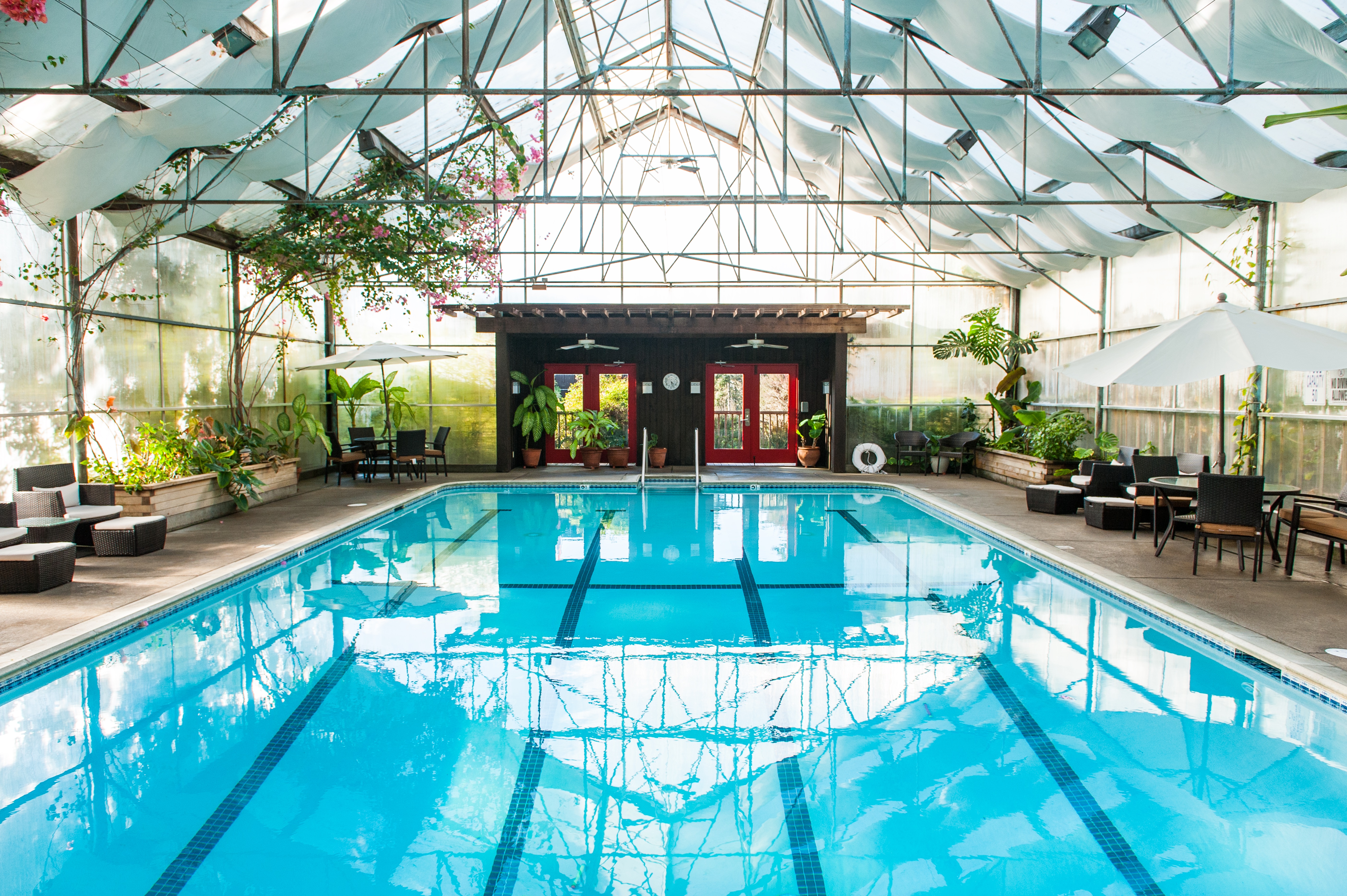 stanfordinn_pool