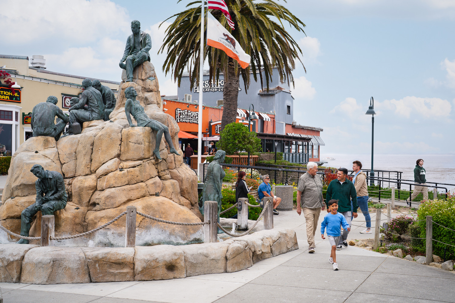 steinbeck-plaza-on-cannery-row