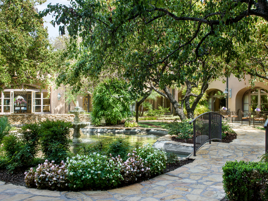 tllax_courtyard-garden