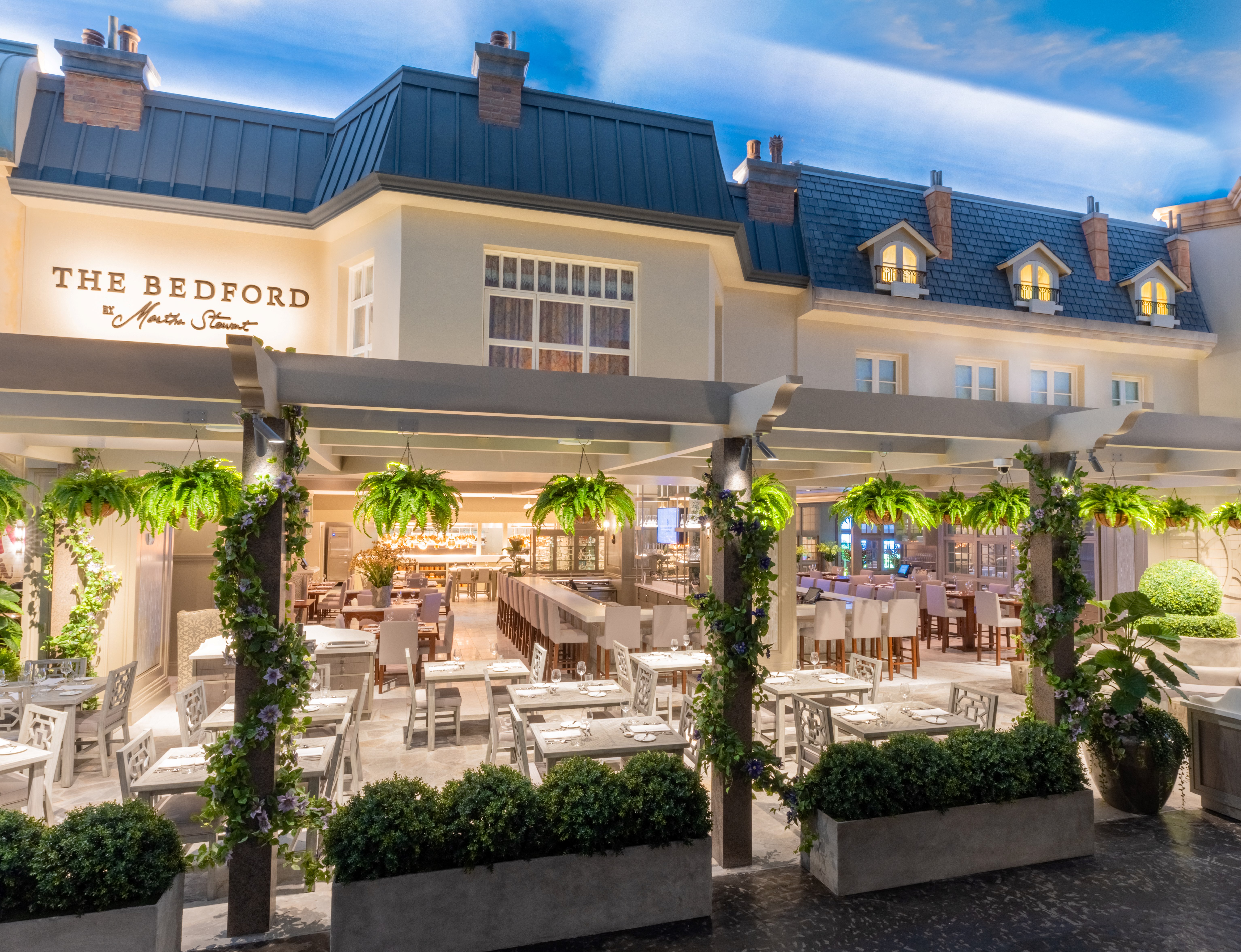 the-bedford-by-martha-stewart-exterior-at-paris-las-vegas