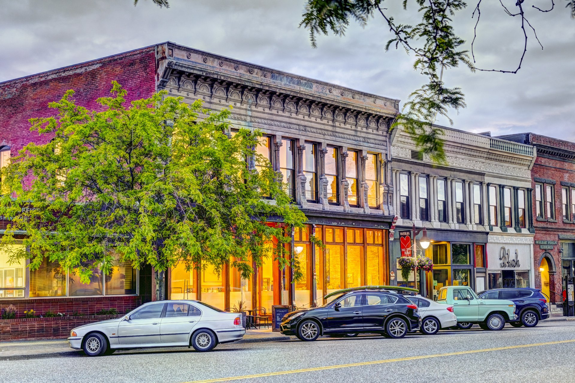 the-historic-royal-block-on-waitsburgs-main-street