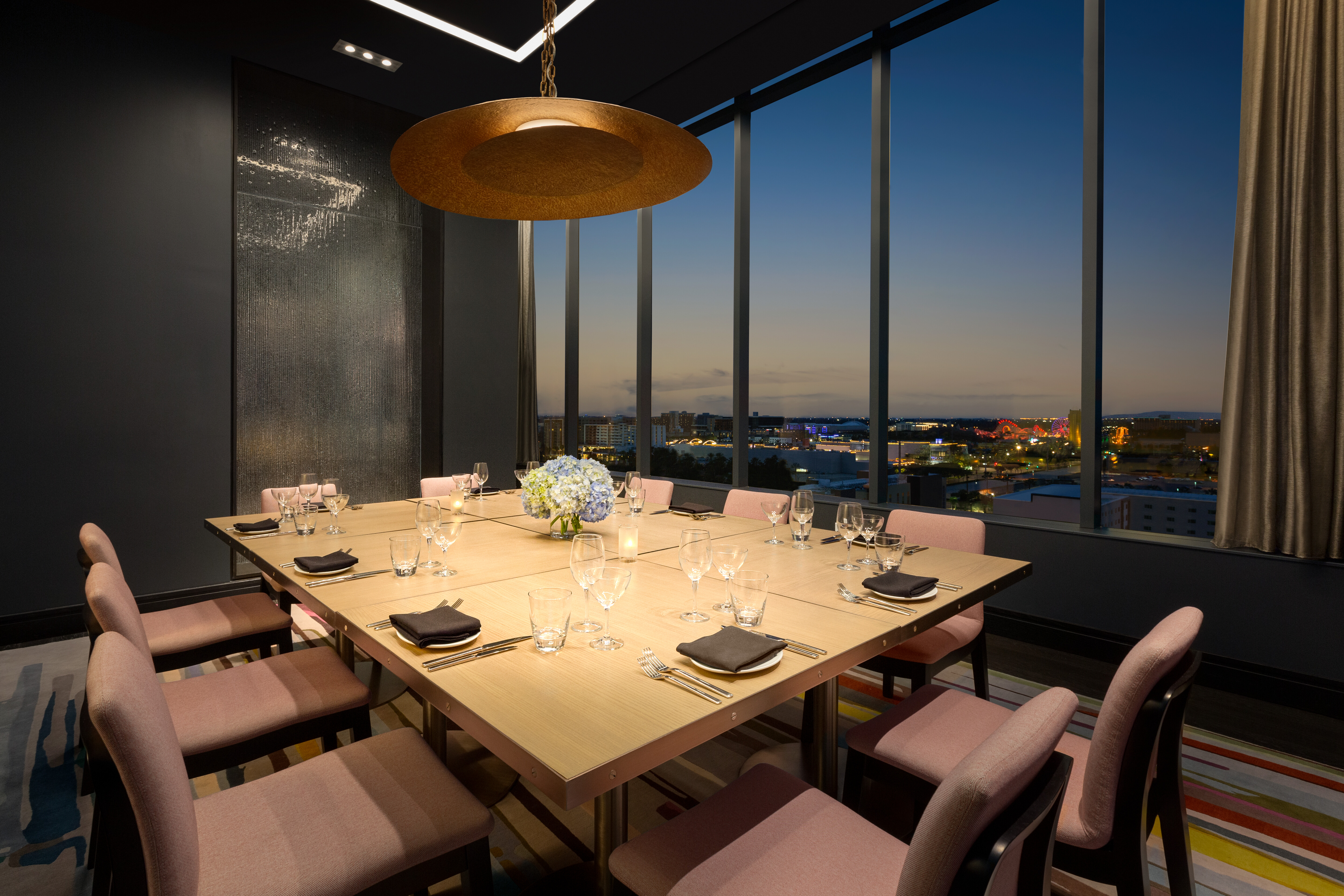 top-of-the-v_private-dining-room-photo-credit-vrx-studios