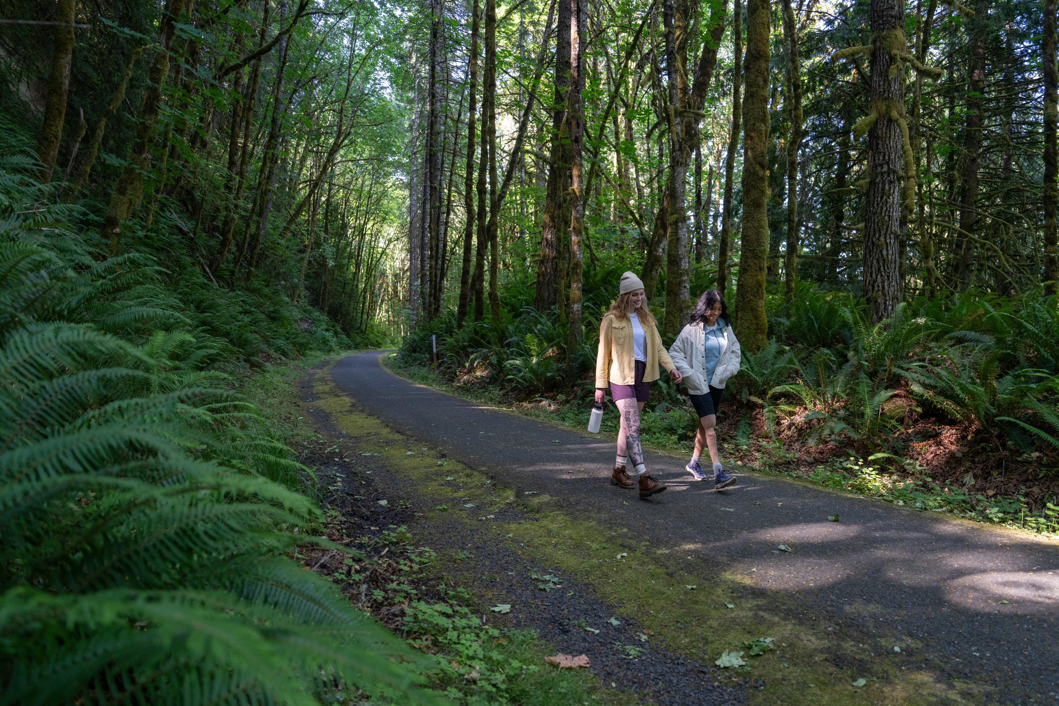 tualatin-valley-has-many-miles-of-walking-and-hiking-trails