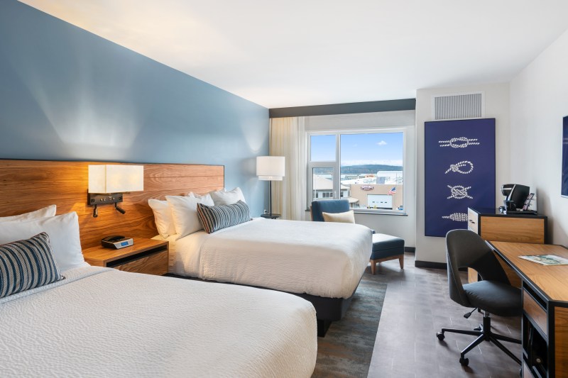 Hotel Indigo – Everett Waterfront Place