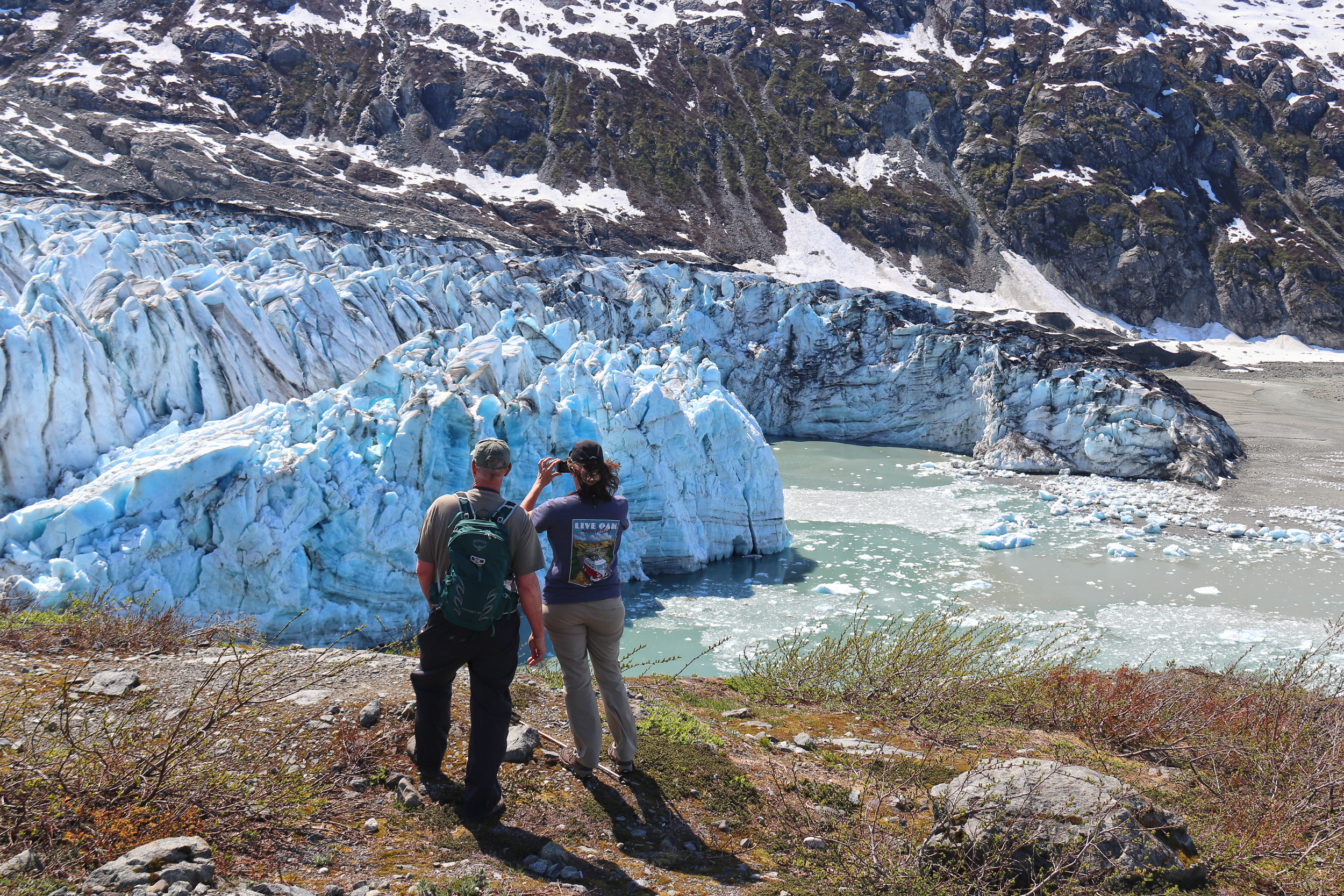 arrive-by-ship-then-step-ashore-to-hike-among-wilderness-and-ancient-ice