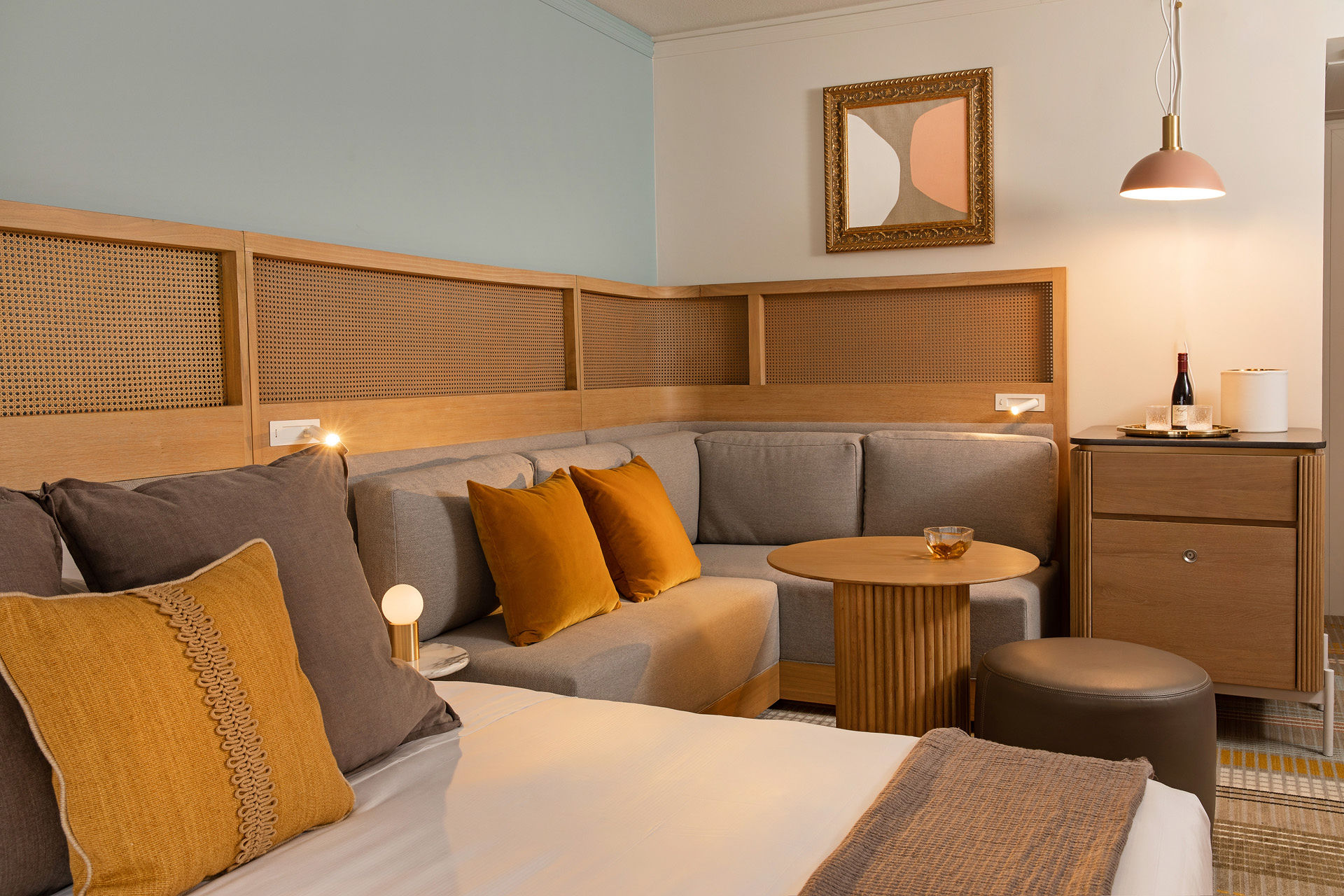 hotel-andra-superior-king-room