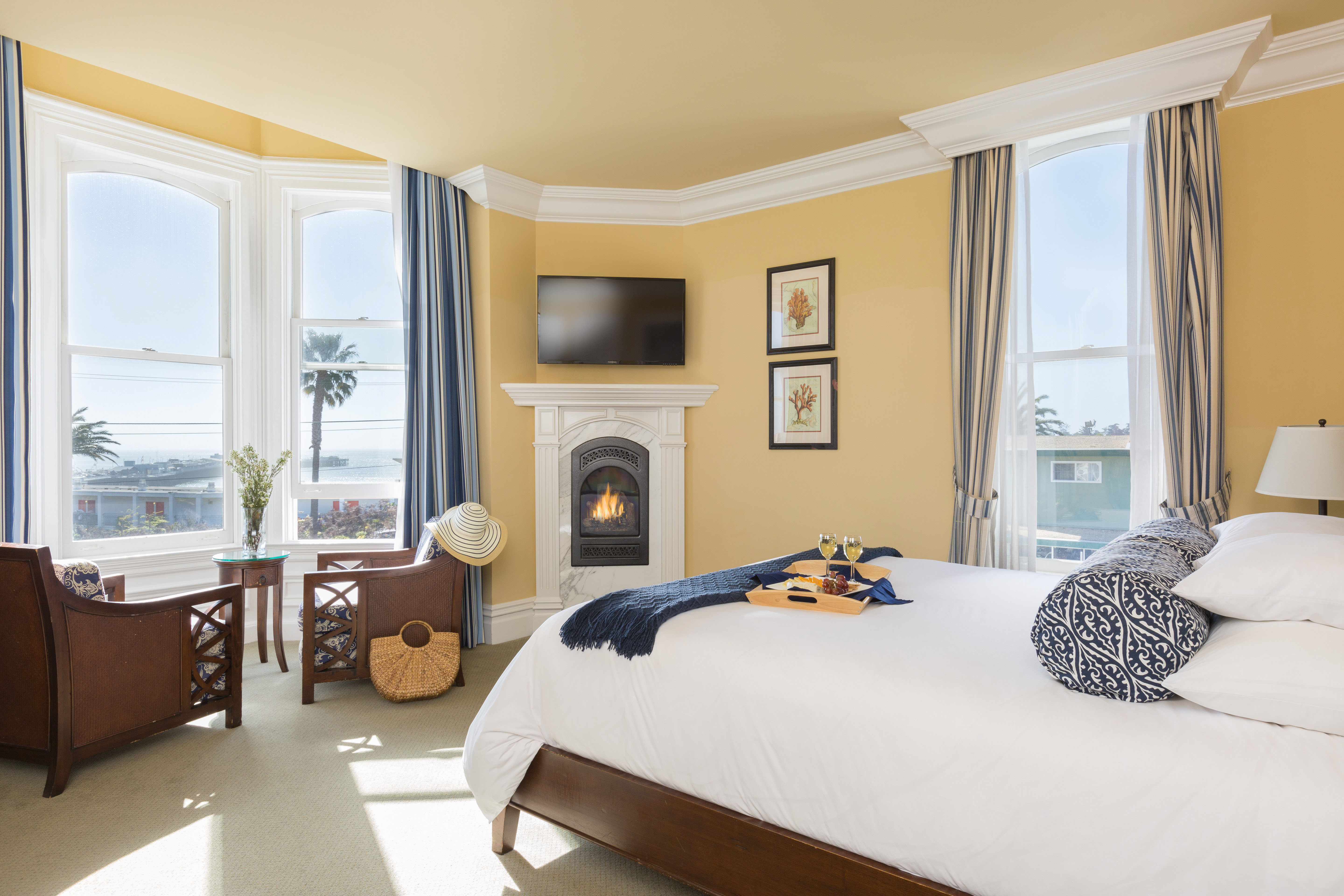 wci-guestrooms-3-superior-king-spa-2