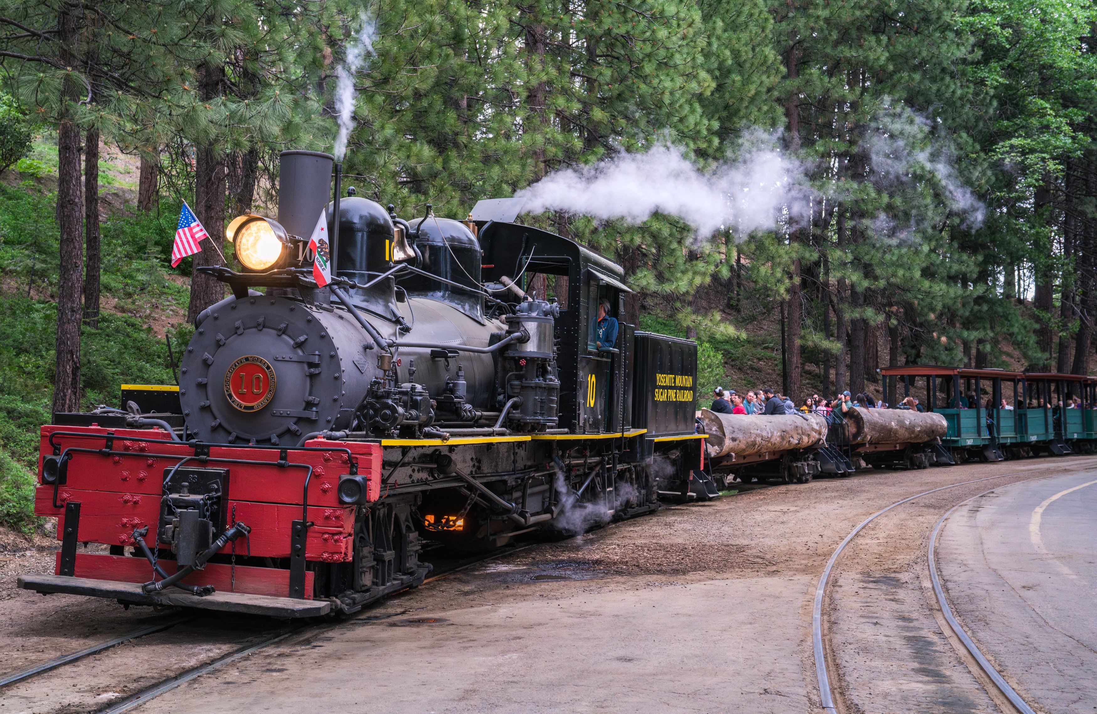 yosemite-mountain-sugar-pine-railroad-steam-engine-10
