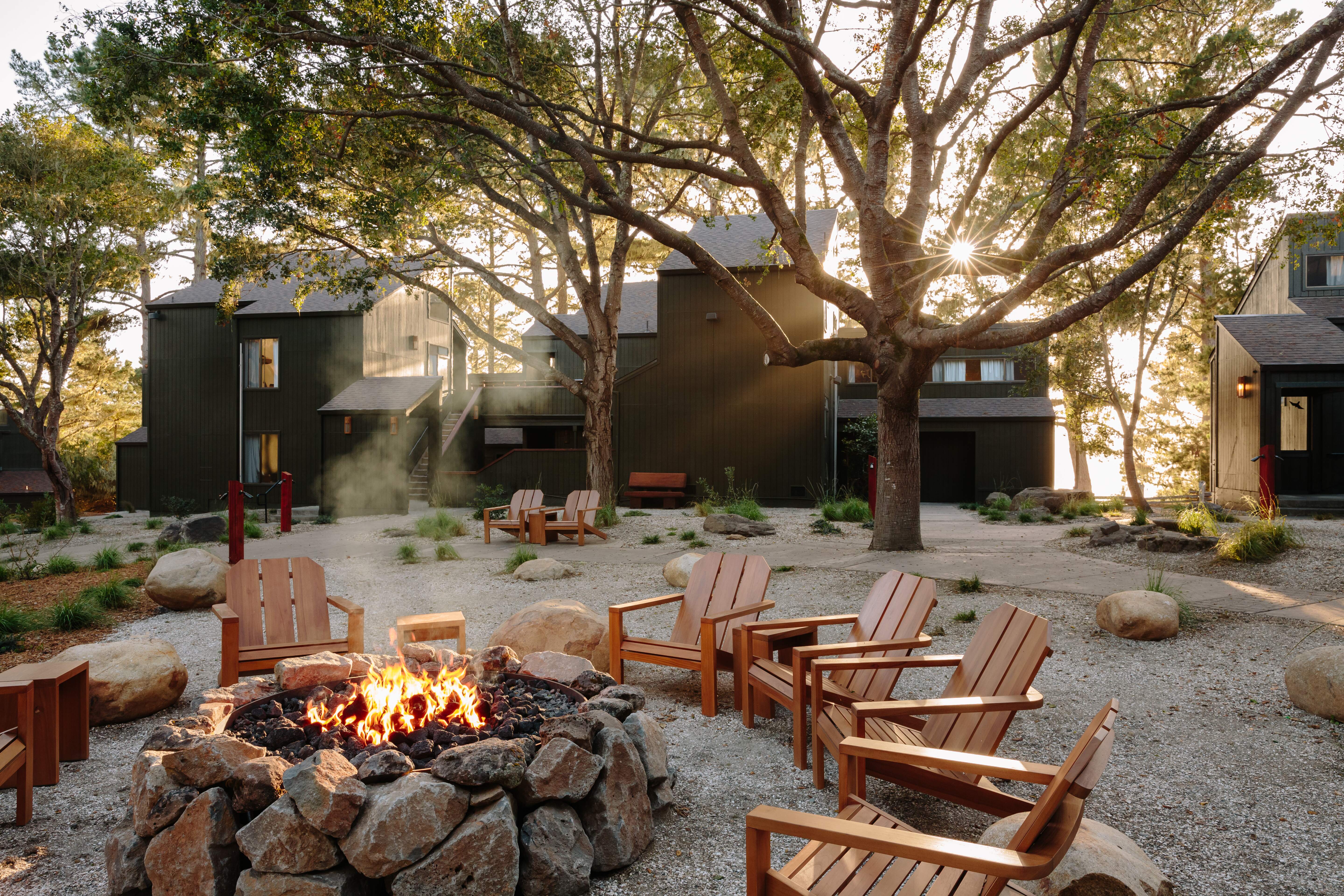 outdoor-courtyard