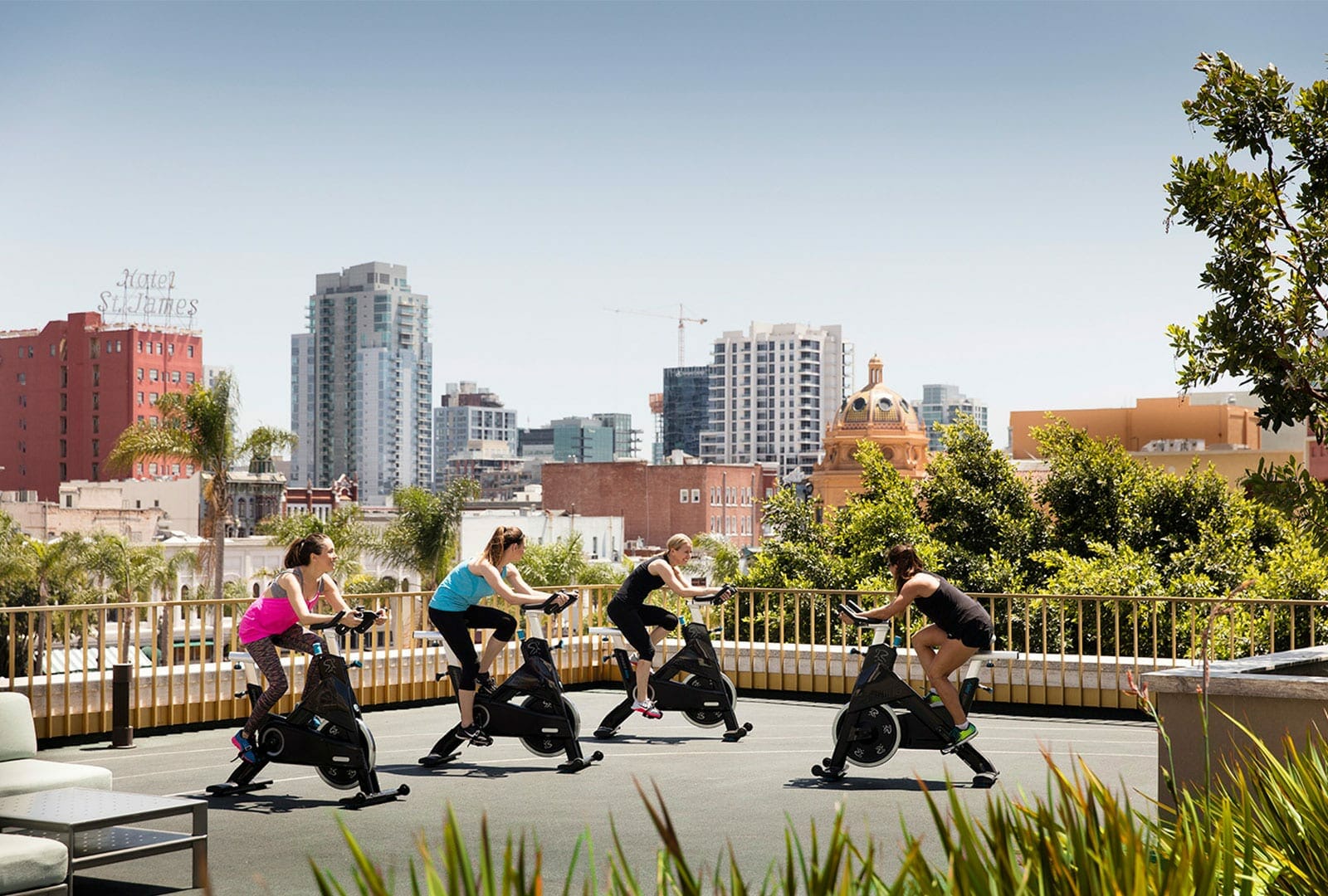 westgate-aquavie-rooftop-cycling