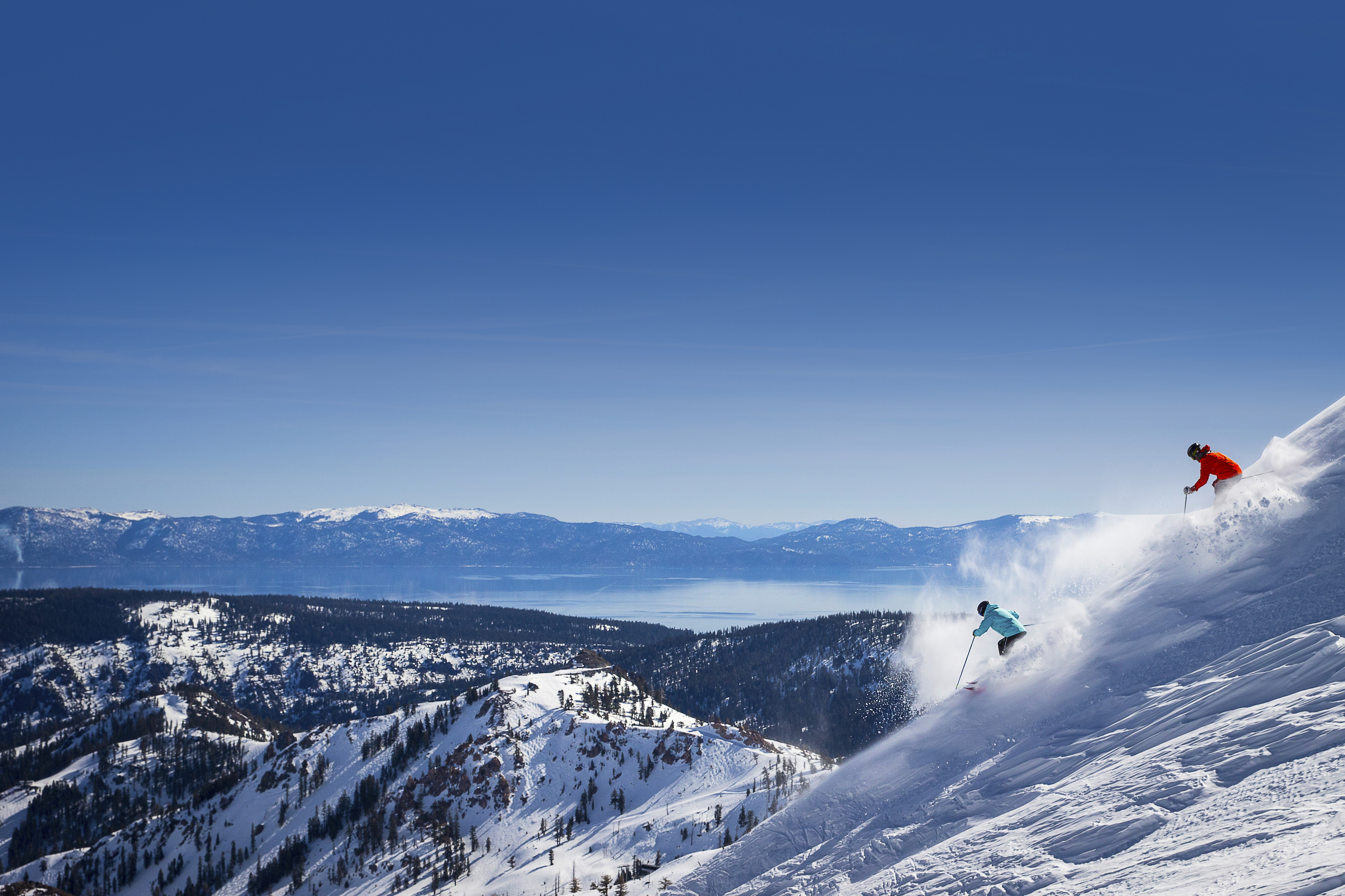 skiing-with-a-view-of-lake-tahoe