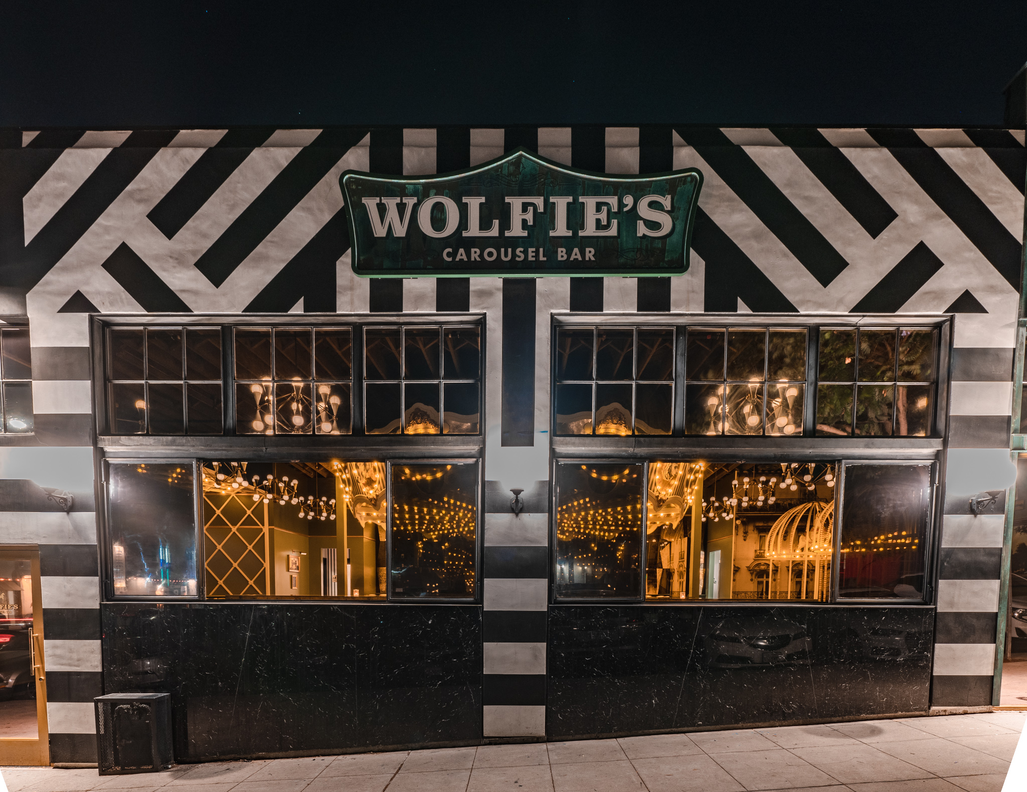 wolfies-night-01