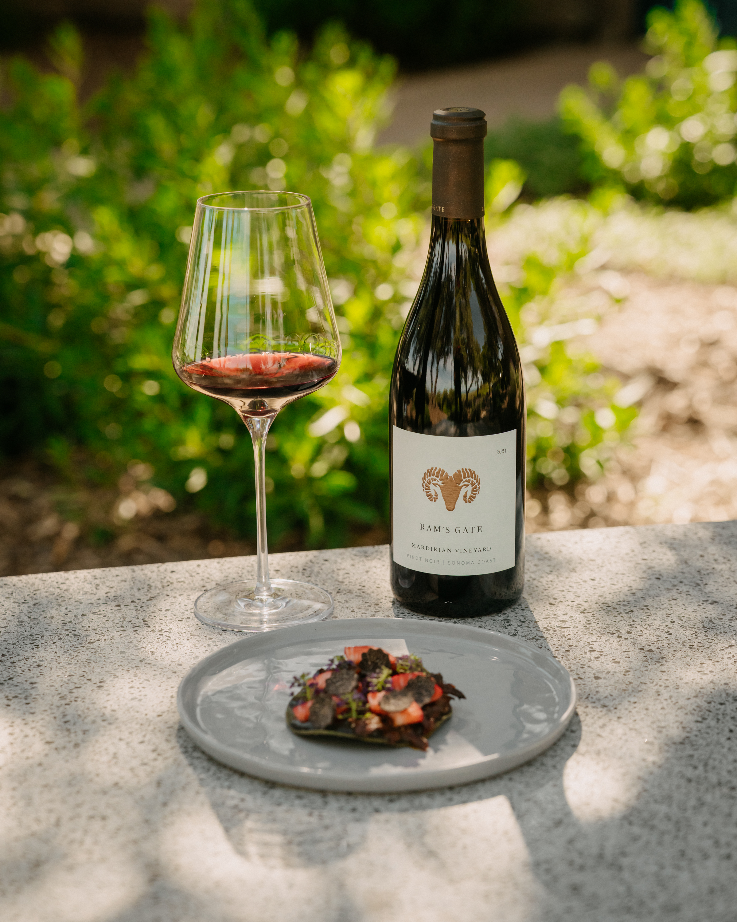 spring-summer-2025-equinox-menu-dish-2021-rams-gate-mardikian-vineyard-pinot-noir-paired-with-tostada