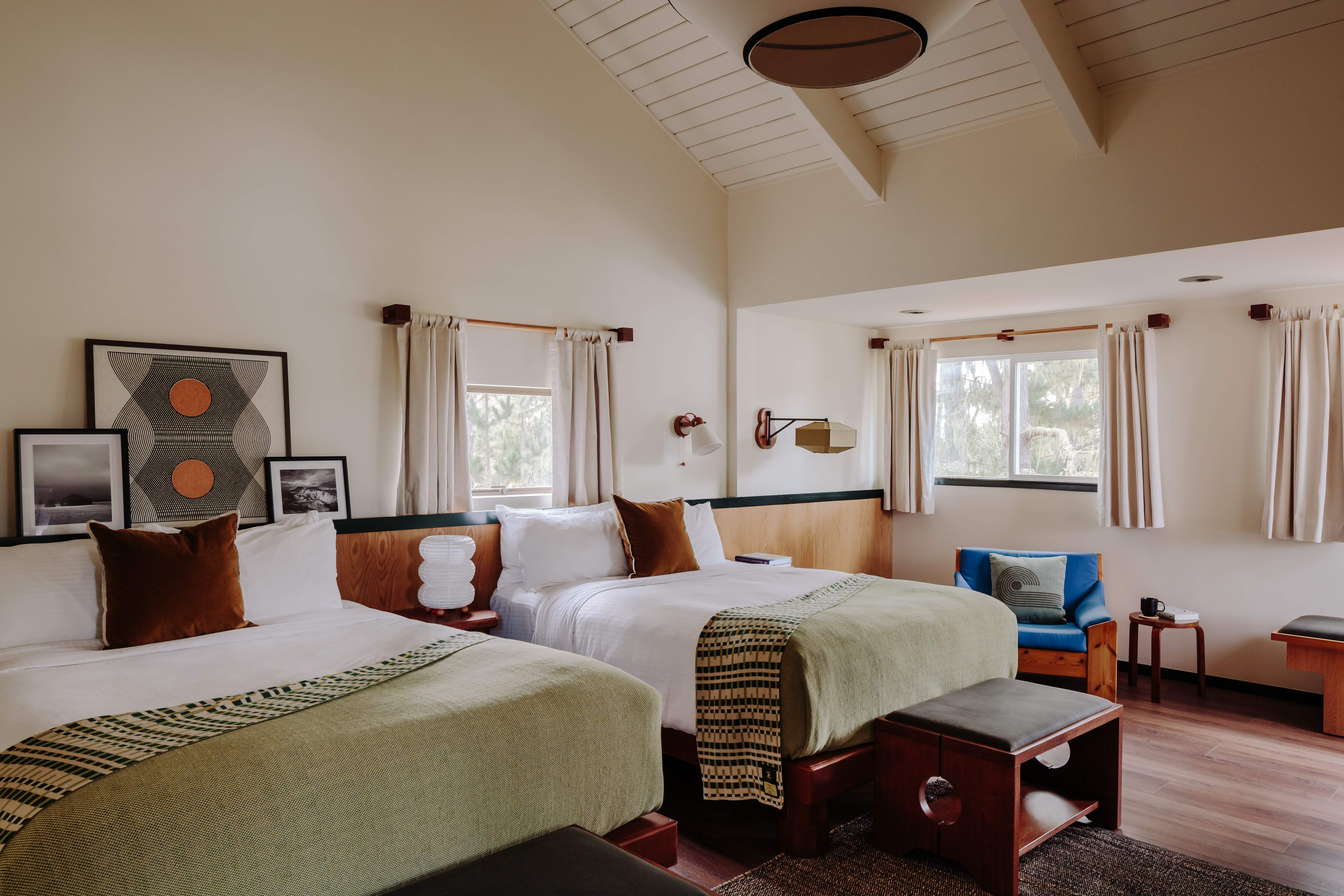 deluxe-double-queen-room