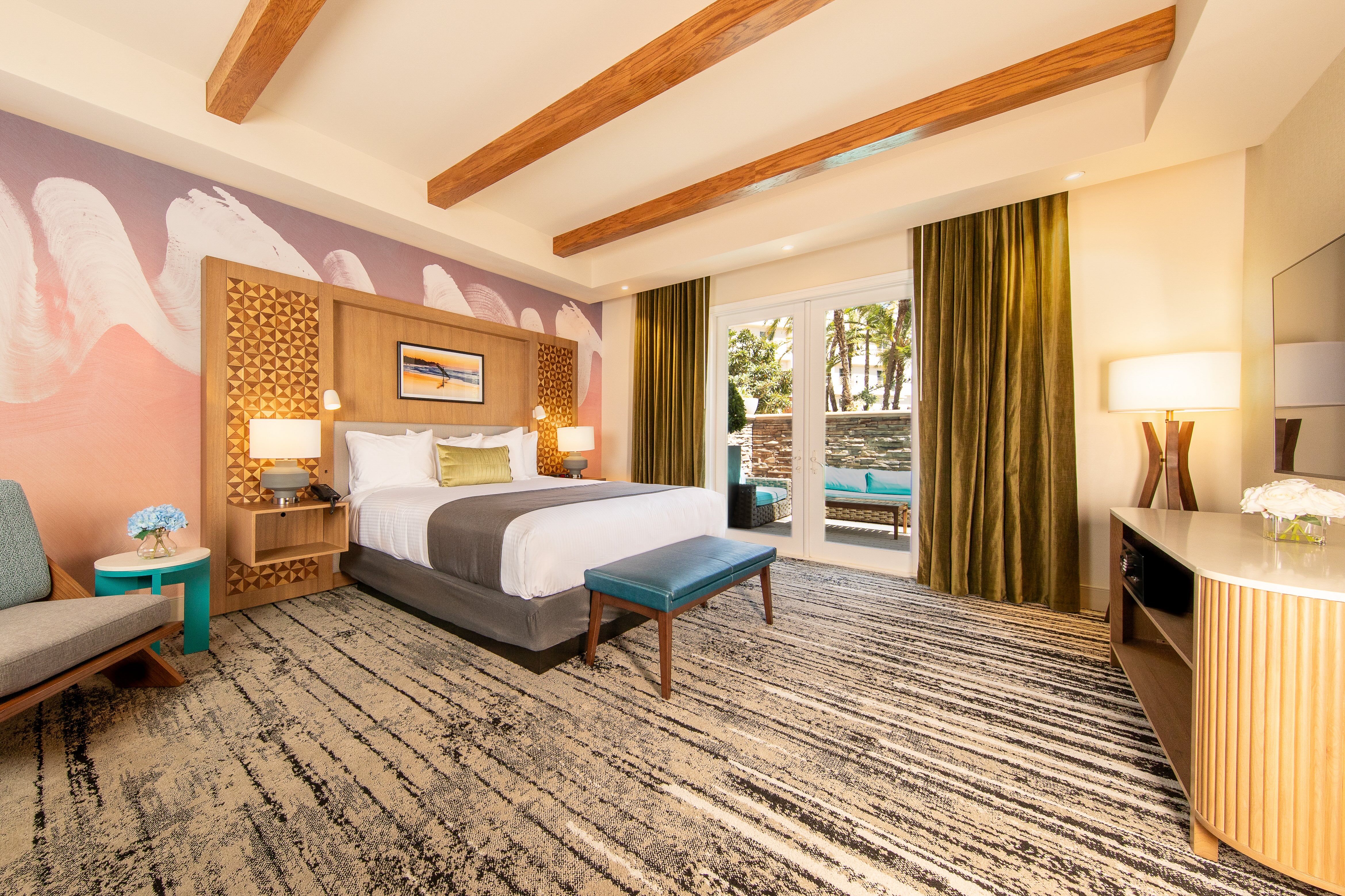 dive-inn-beachfront-suite