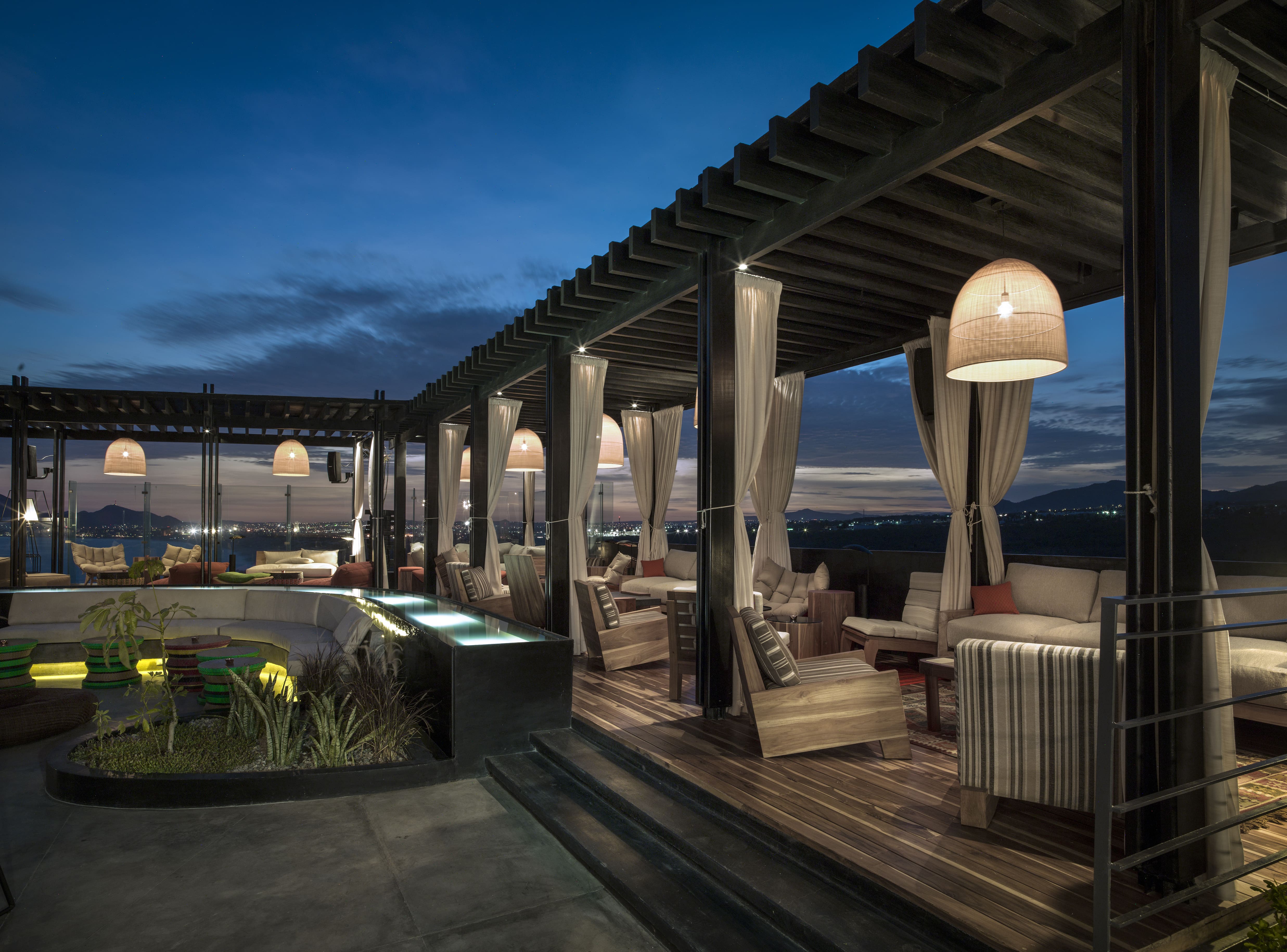 a-thompson-hotel-photo-credit-nick-hall