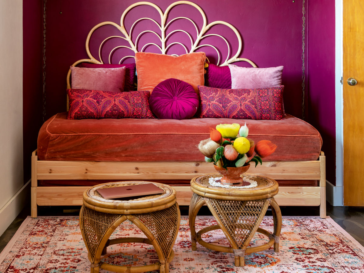 Daybed with Headboard