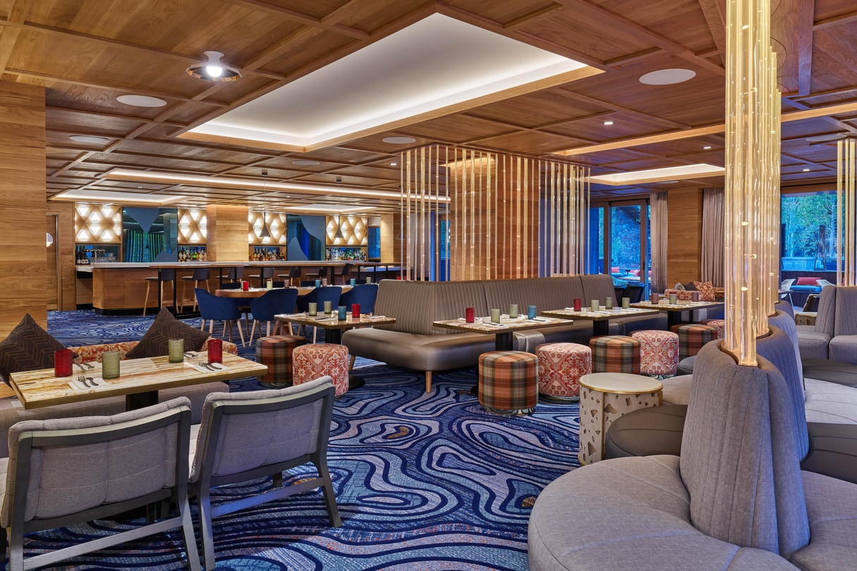 asewh-livingroom-4251-hor-clsc