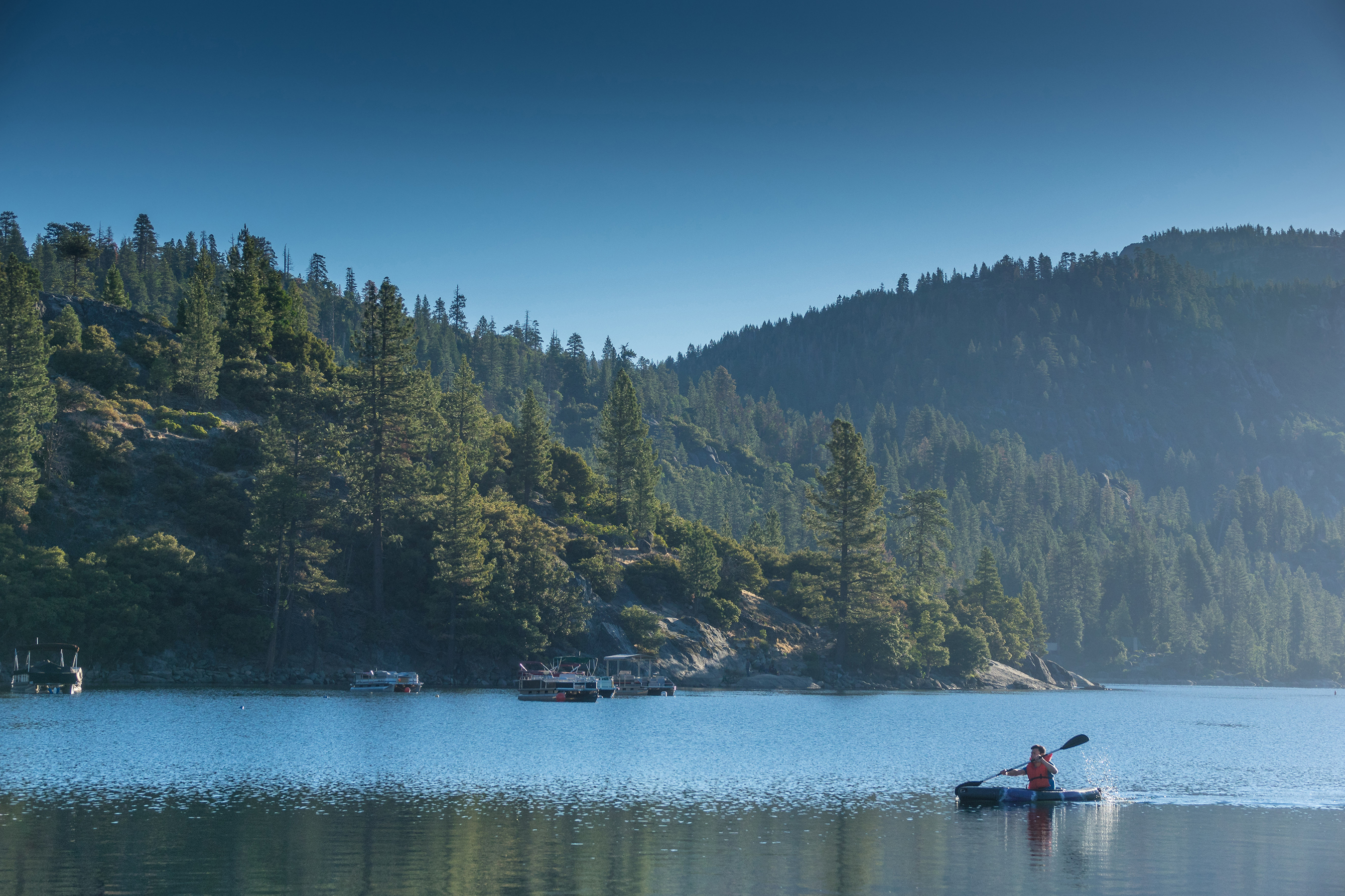 pinecrest-lake