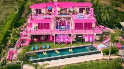 Barbie Malibue Dreamhouse Exterior
