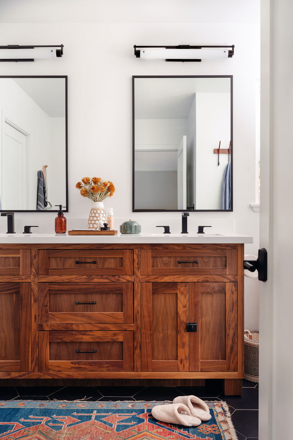 Bathroom Anita Yokota