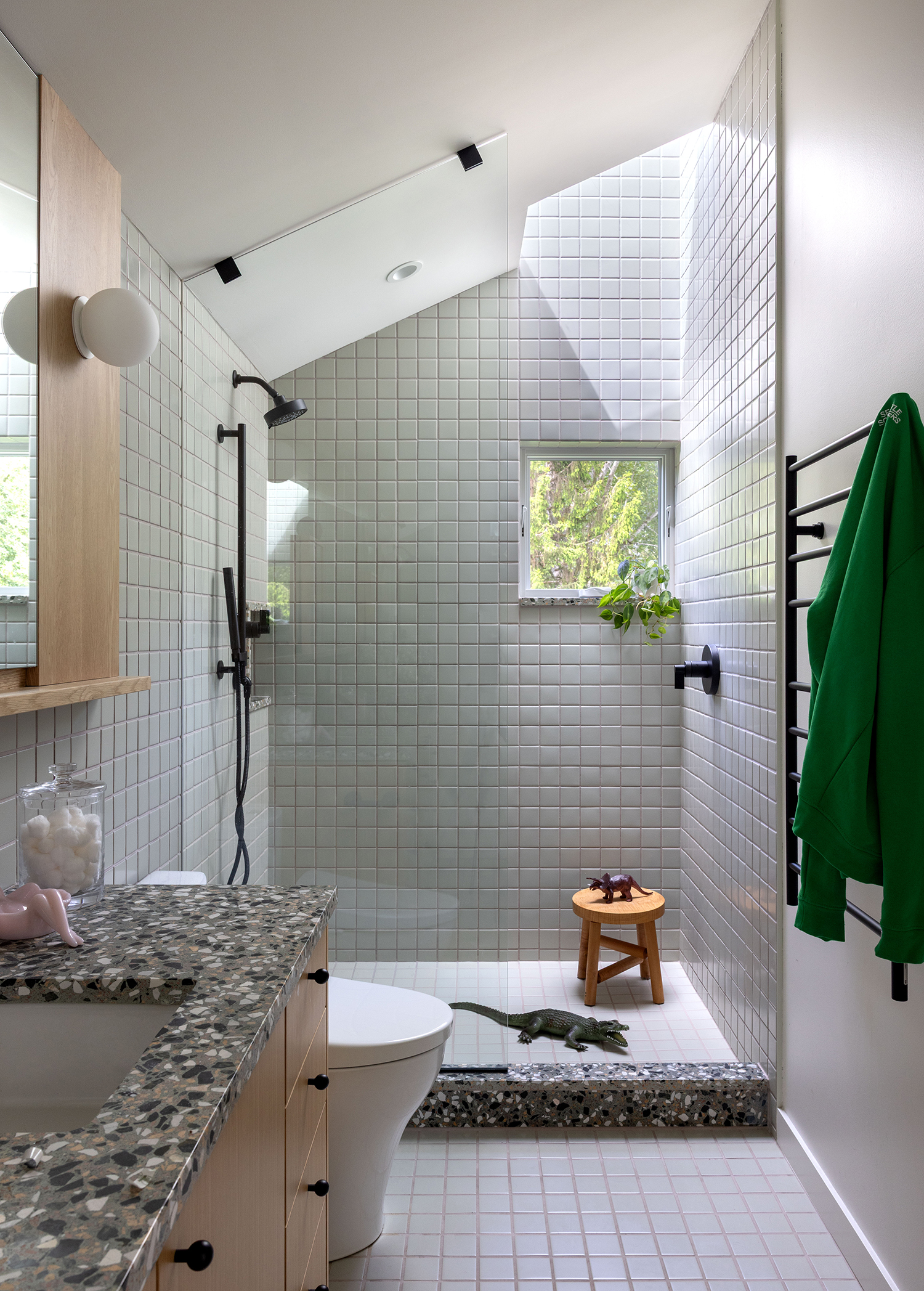 Bathroom Seattle House by Best Practice Architecture