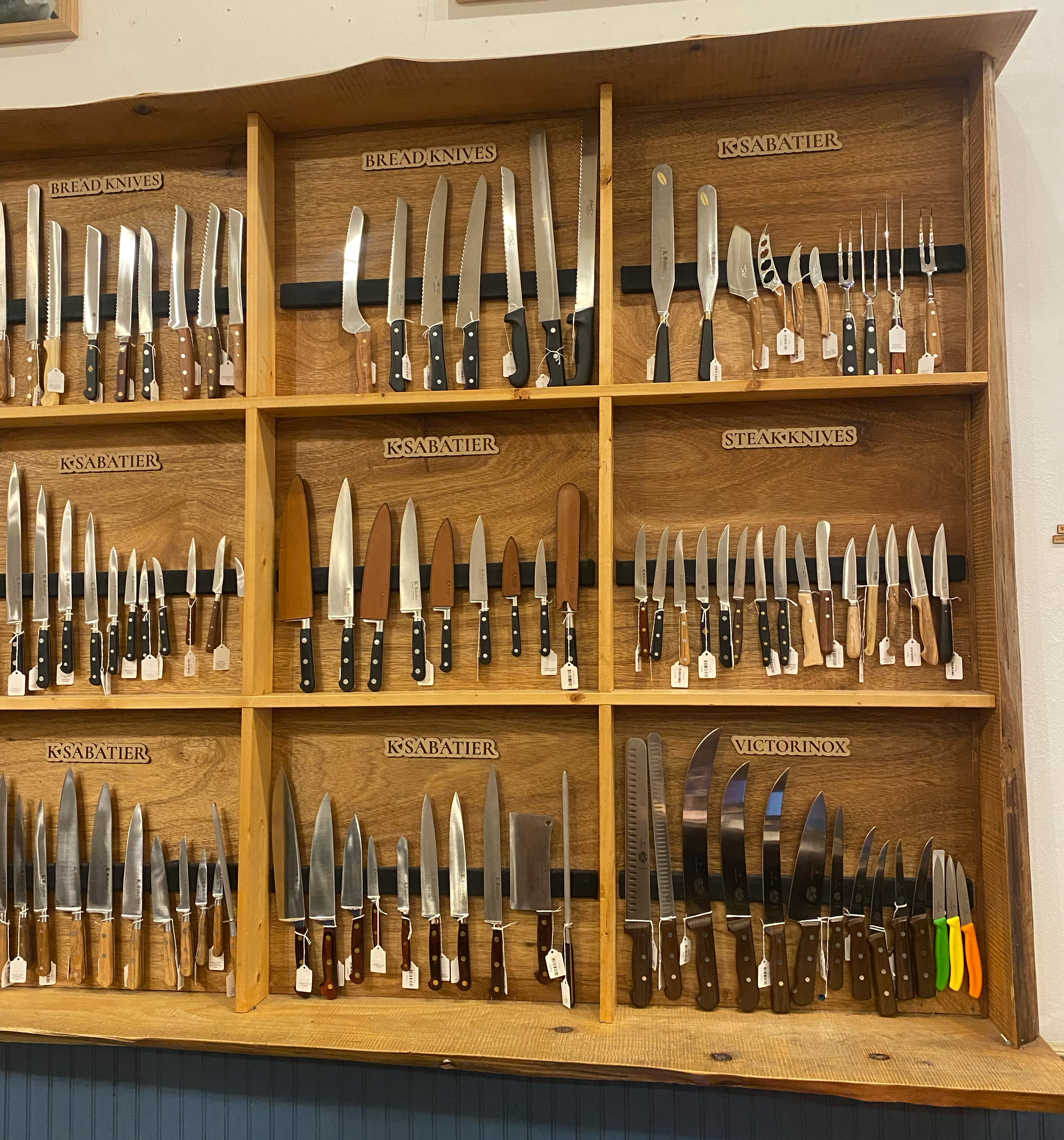 bernal cutlery knife wall