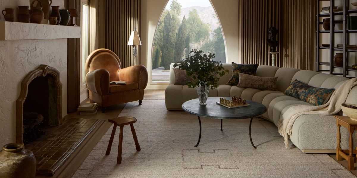 Joon Loloi living room