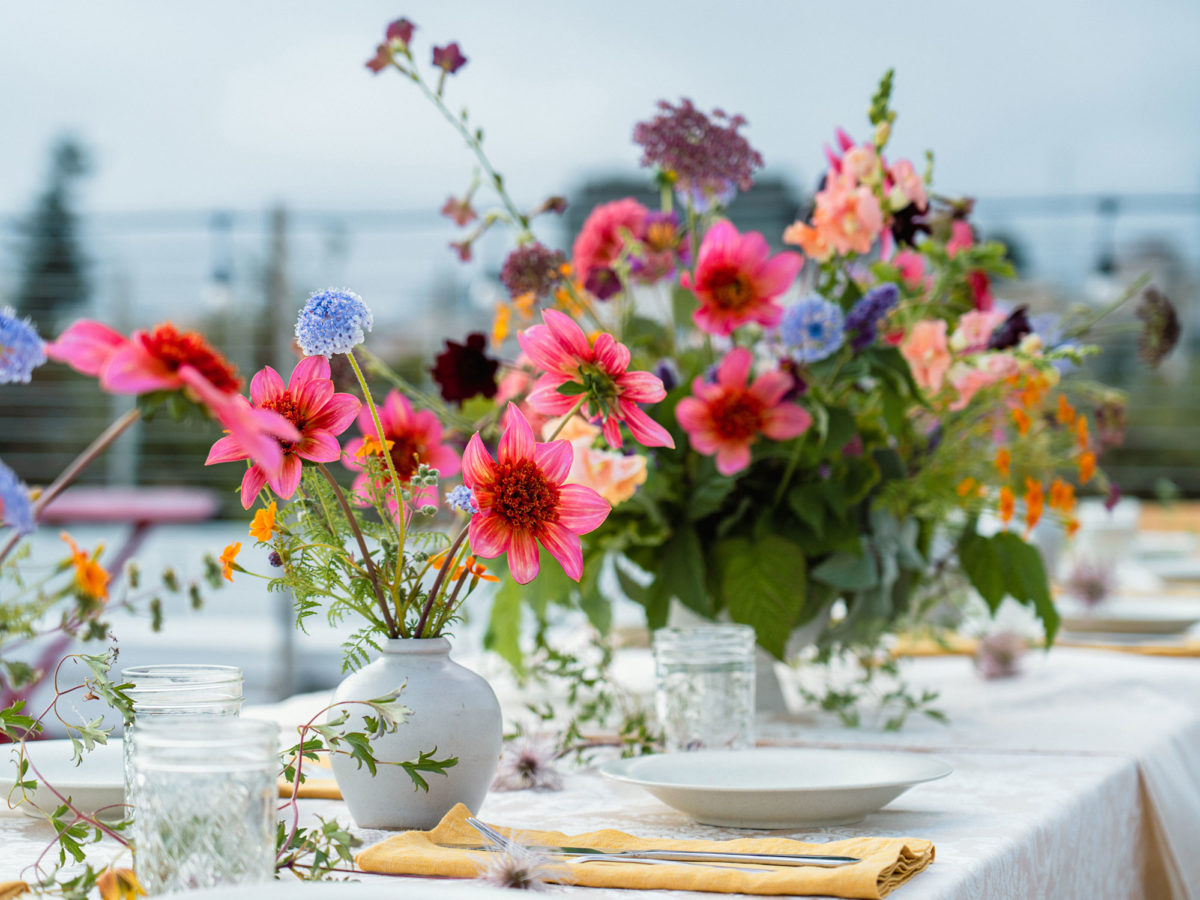 Bluma Farm Flower Arrangement Table