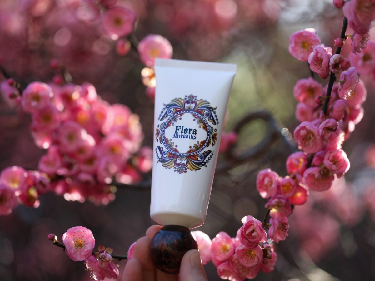 Flora Mirabilis Cleansing Clay