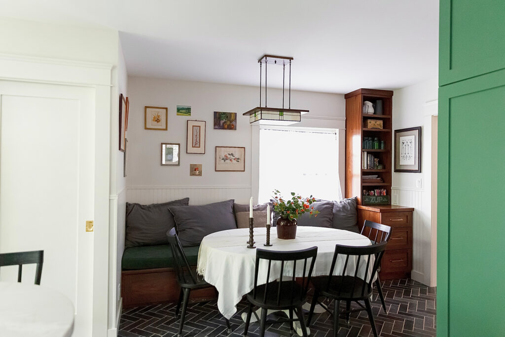 Breakfast Nook in Eagle Rock House by Arterberry Cooke