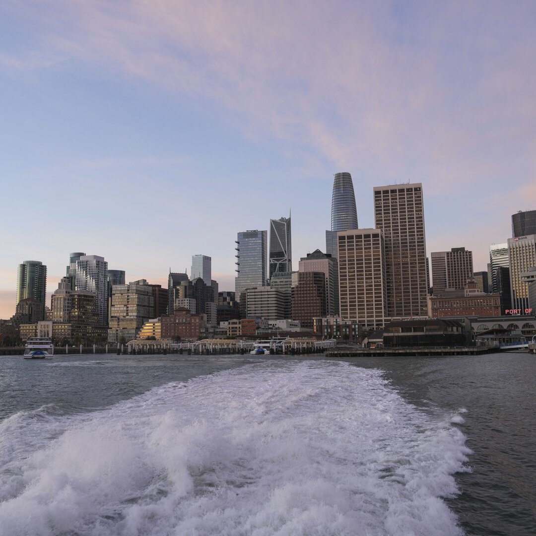 the-wake-of-a-san-francisco-bay-ferry-vessel-leaving-san-francisco