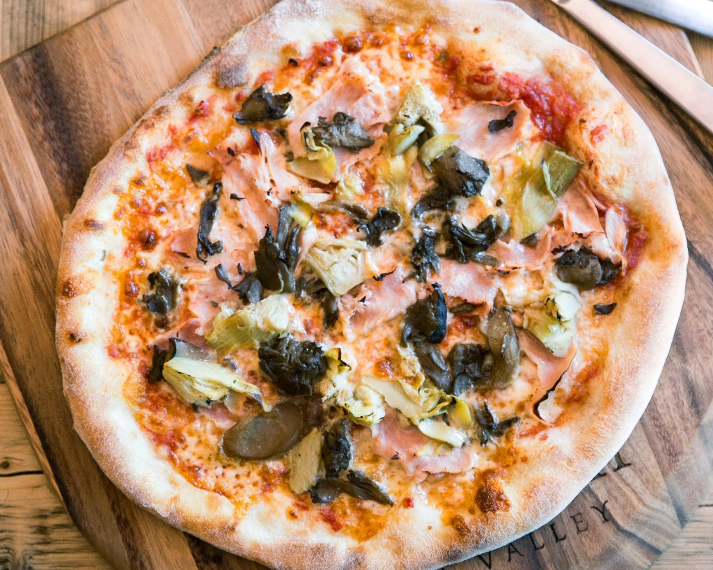 5 Tips to Make the Most out of Your Outdoor Pizza Oven