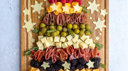 Charcuterie Christmas tree