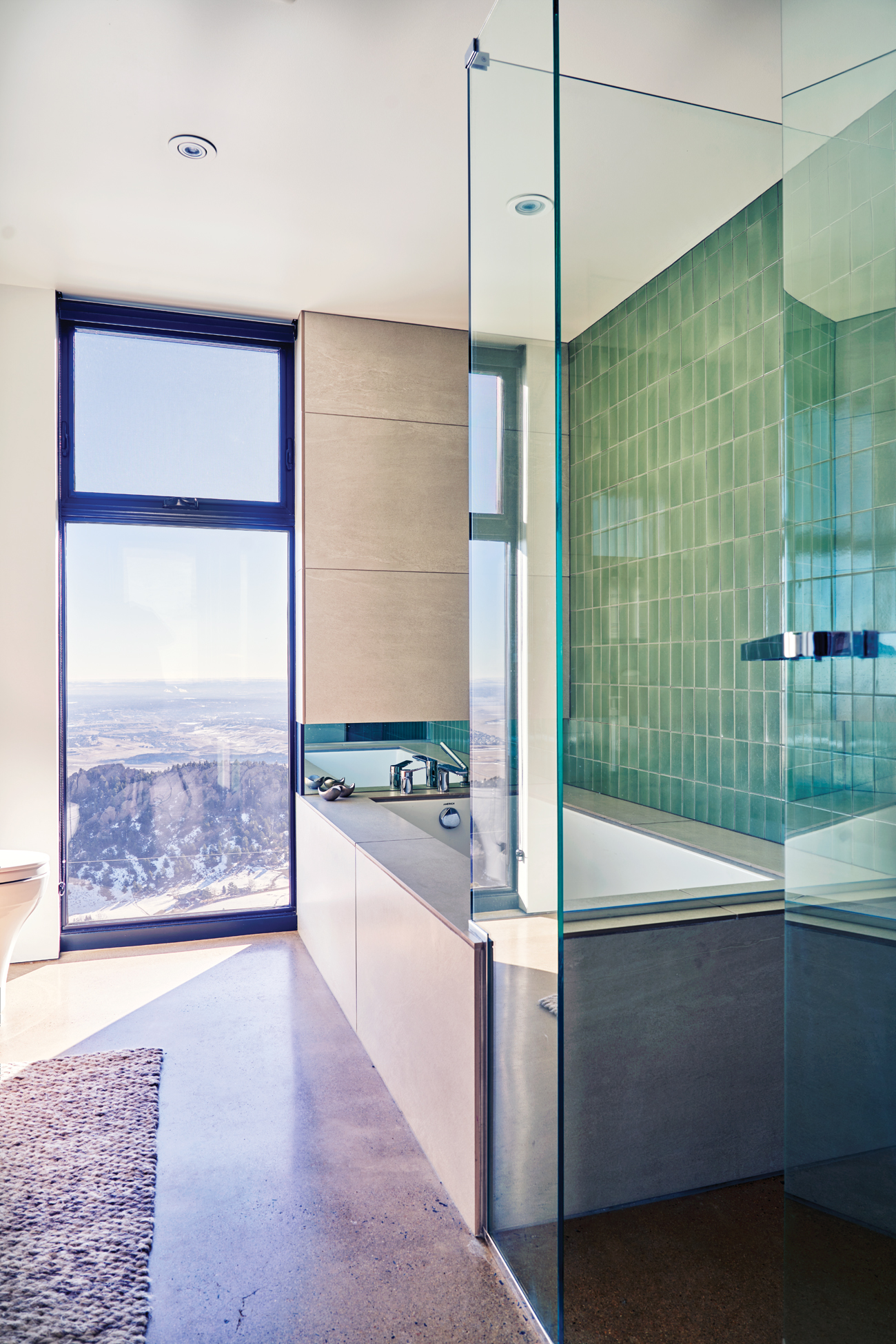 Colorado Modern House Bathroom