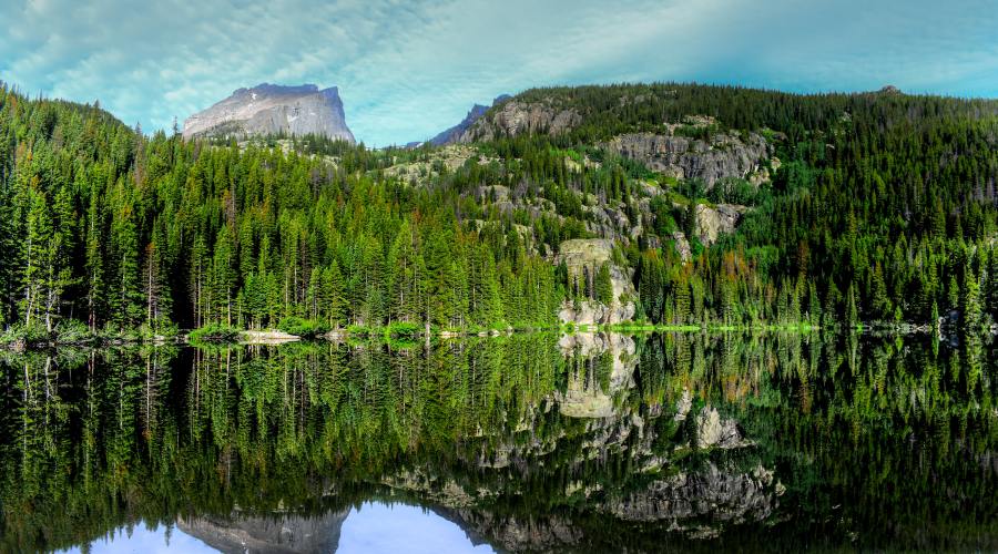 moraine-valley-and-bear-lake-rocky-mountain-national-park-estes-park-co