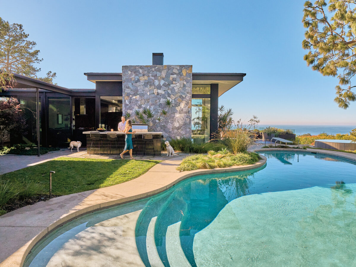 Pool and Outdoor Kitchen