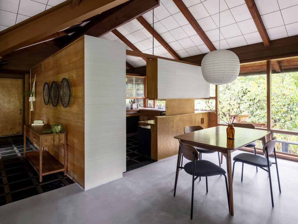 Dining Kitchen Area in Seattle Mid-Century House by KP Spaces