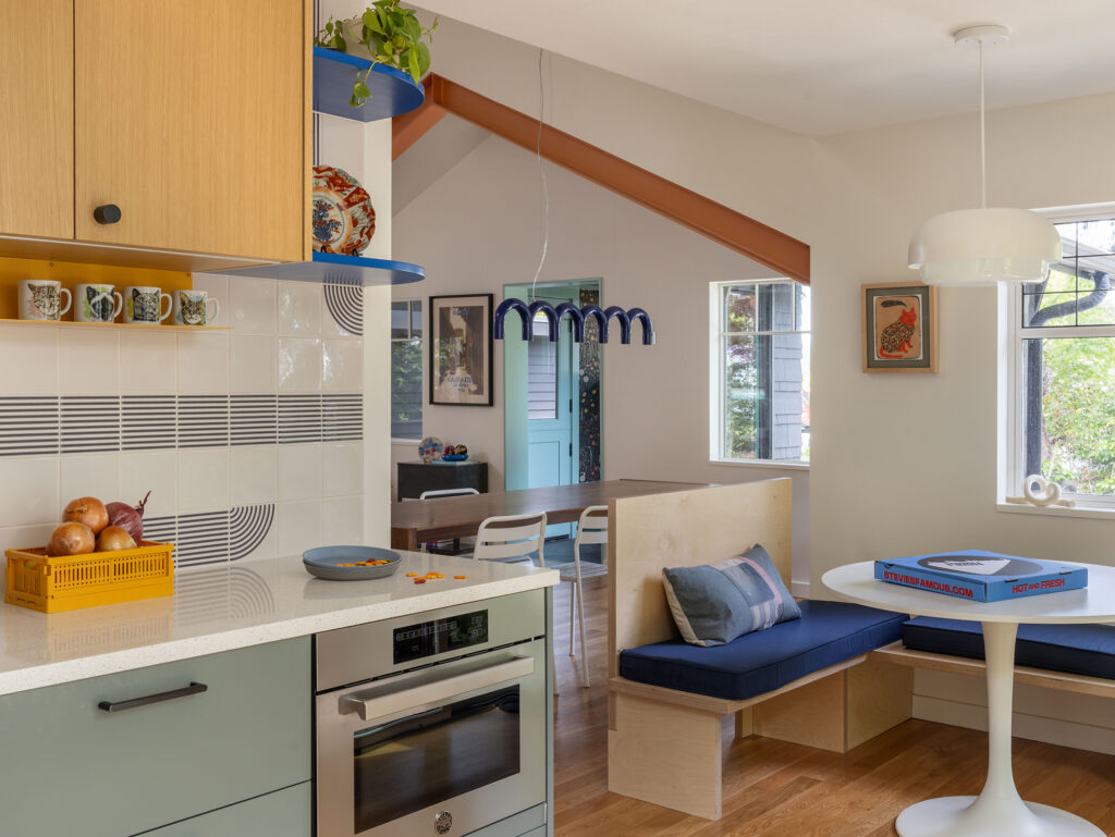 Dining Nook Seattle House by Best Practice Architecture