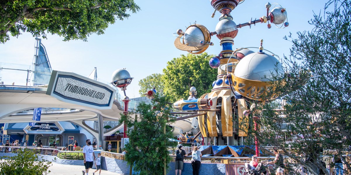 Disneyland Tomorrowland