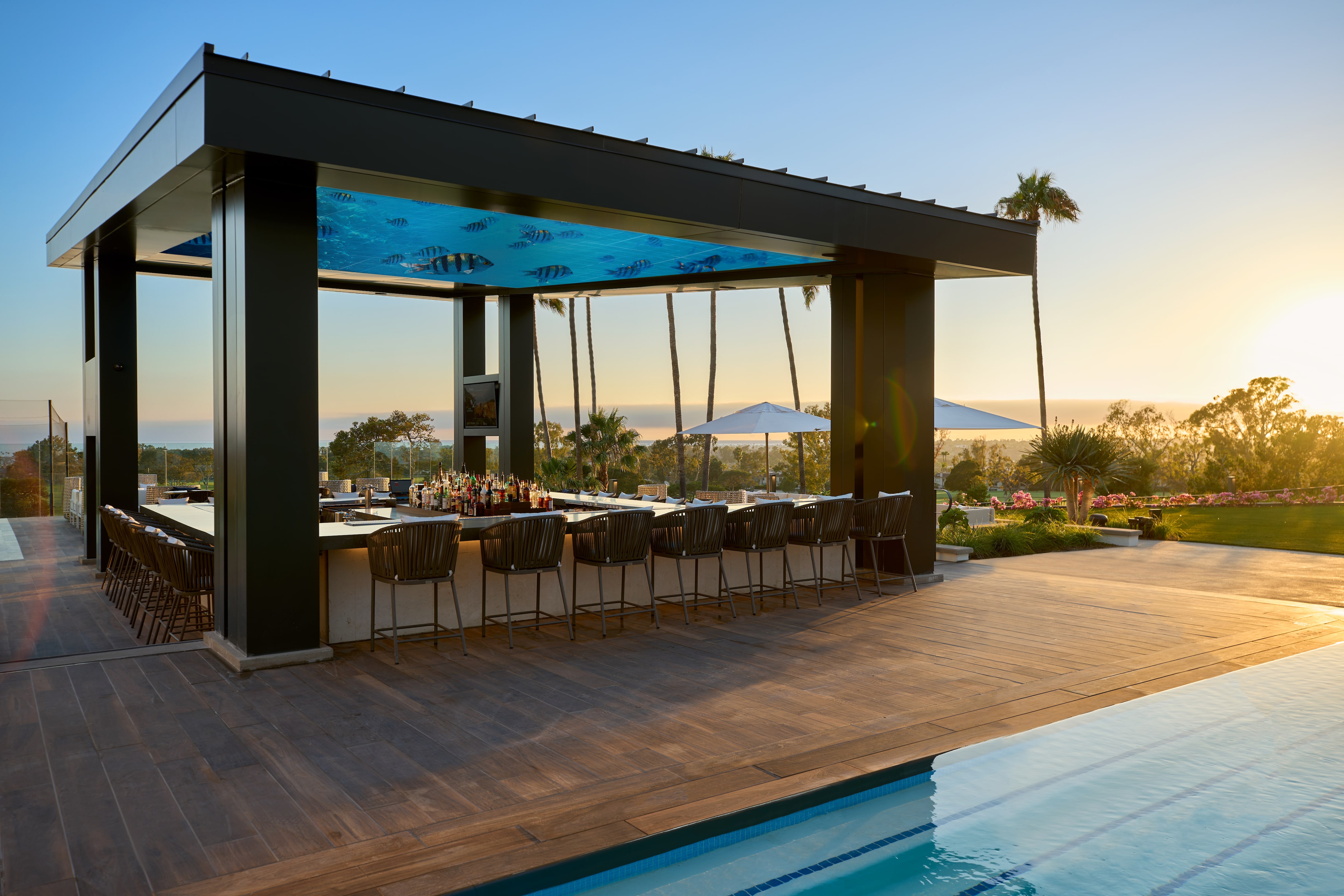 edge-bar-at-vea-newport-beach